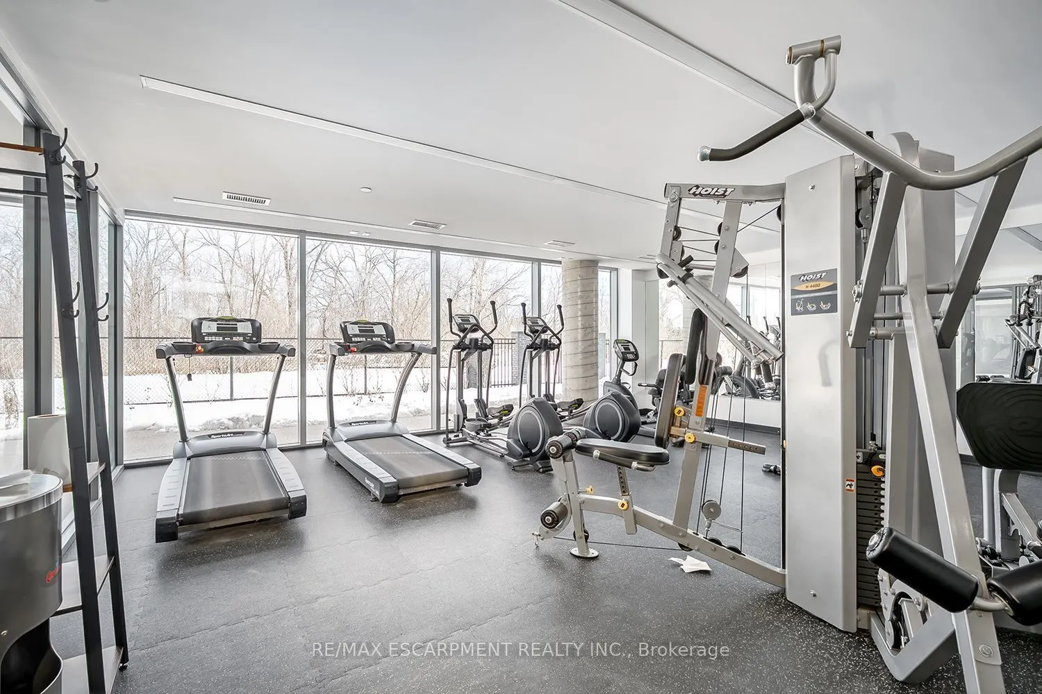 5240 DUNDAS Street #604