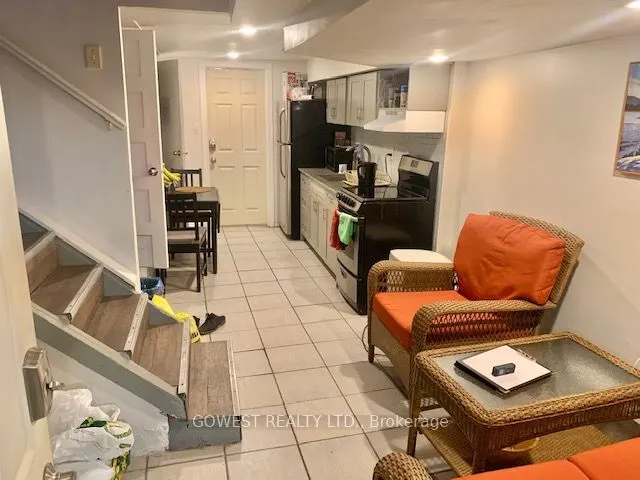 487 Indian Grove ## 3