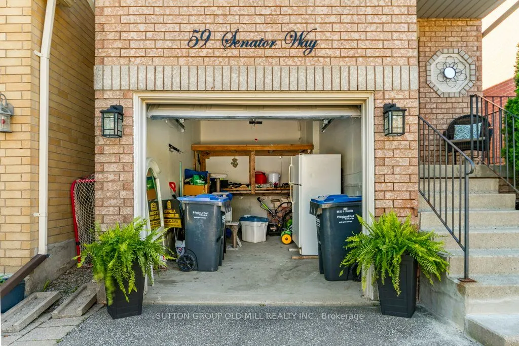 59 Senator Way