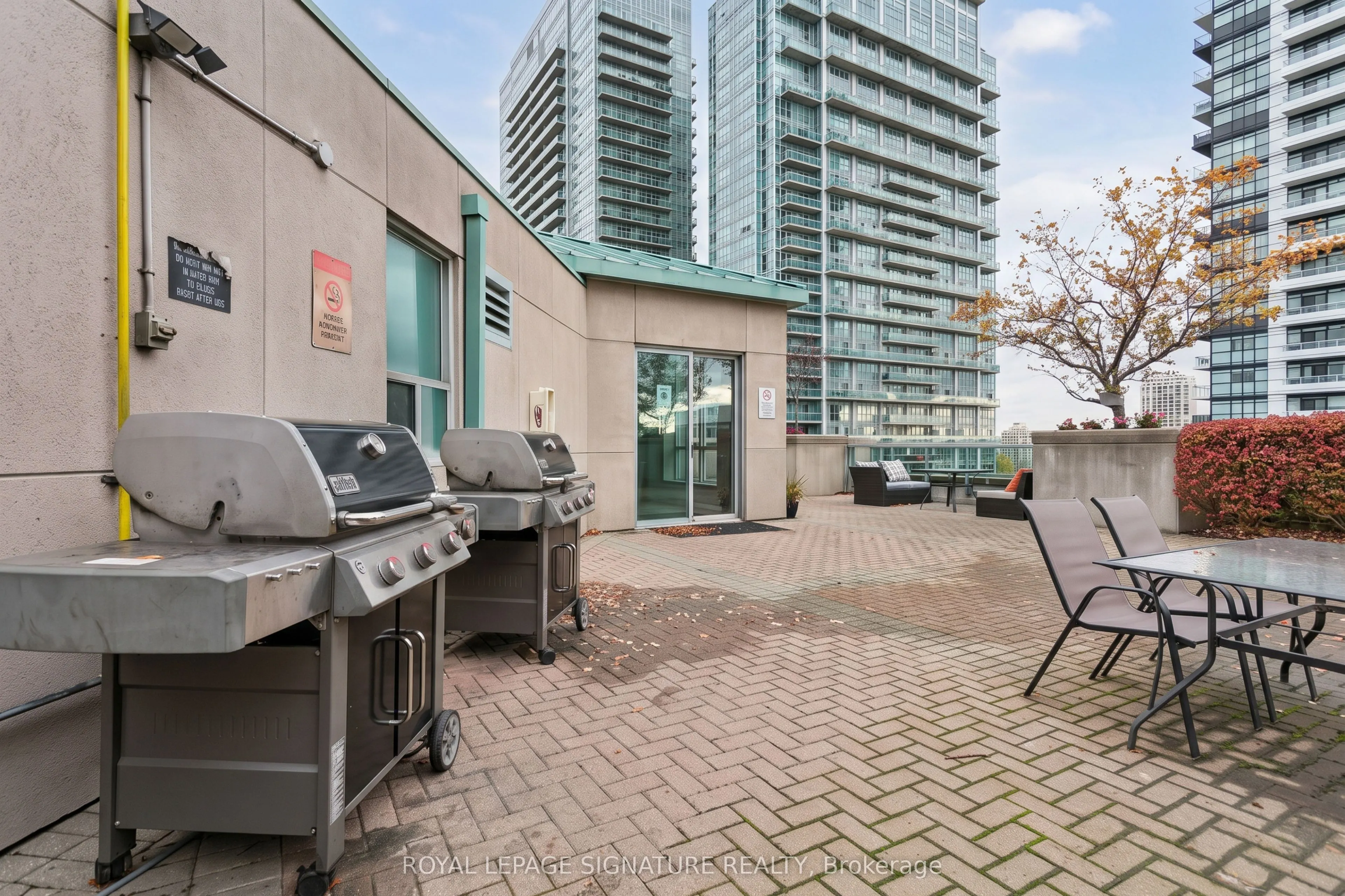 250 Manitoba Street #714