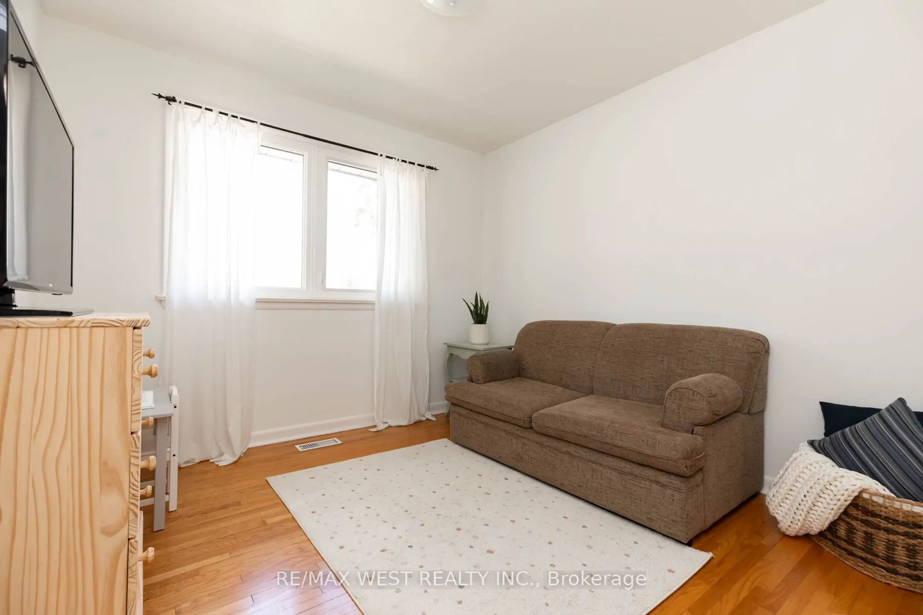 82 Renault Crescent