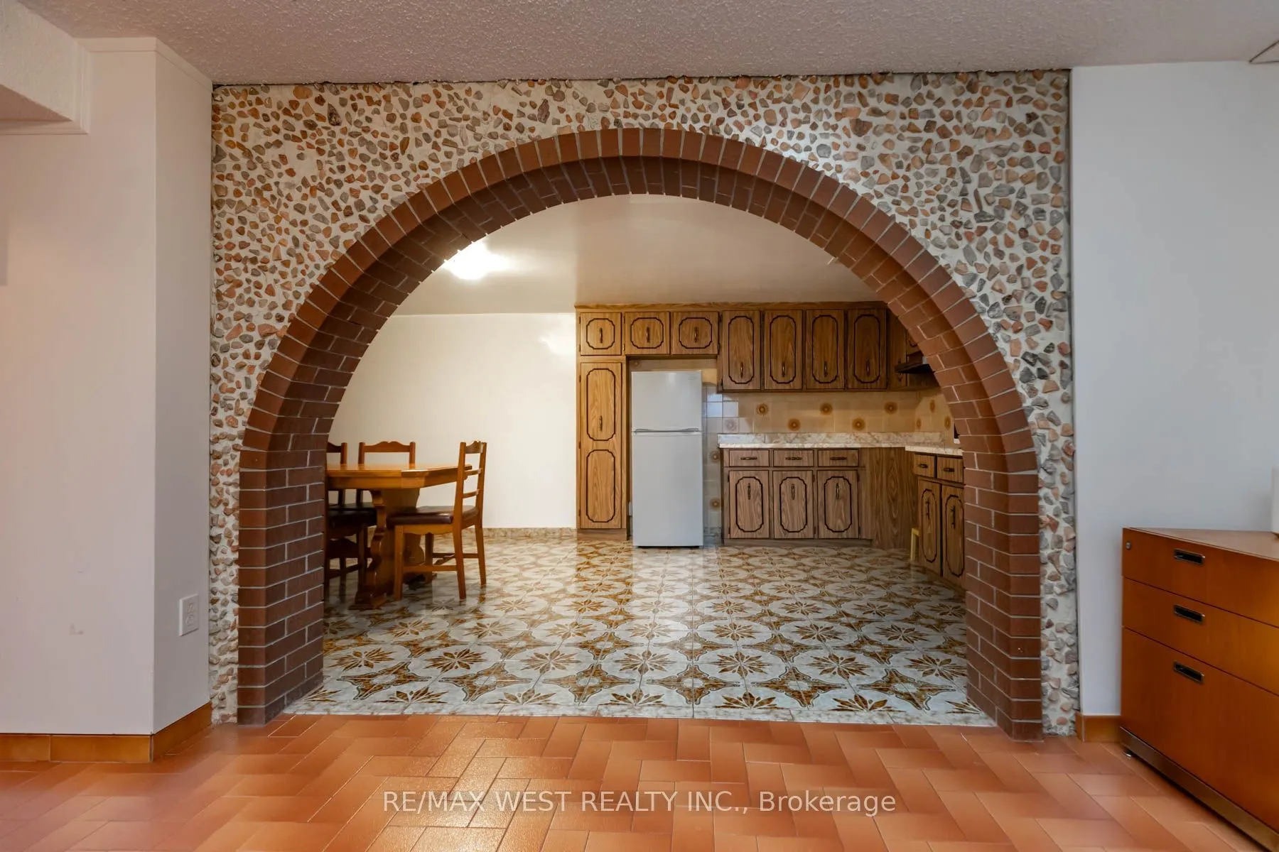 82 Renault Crescent