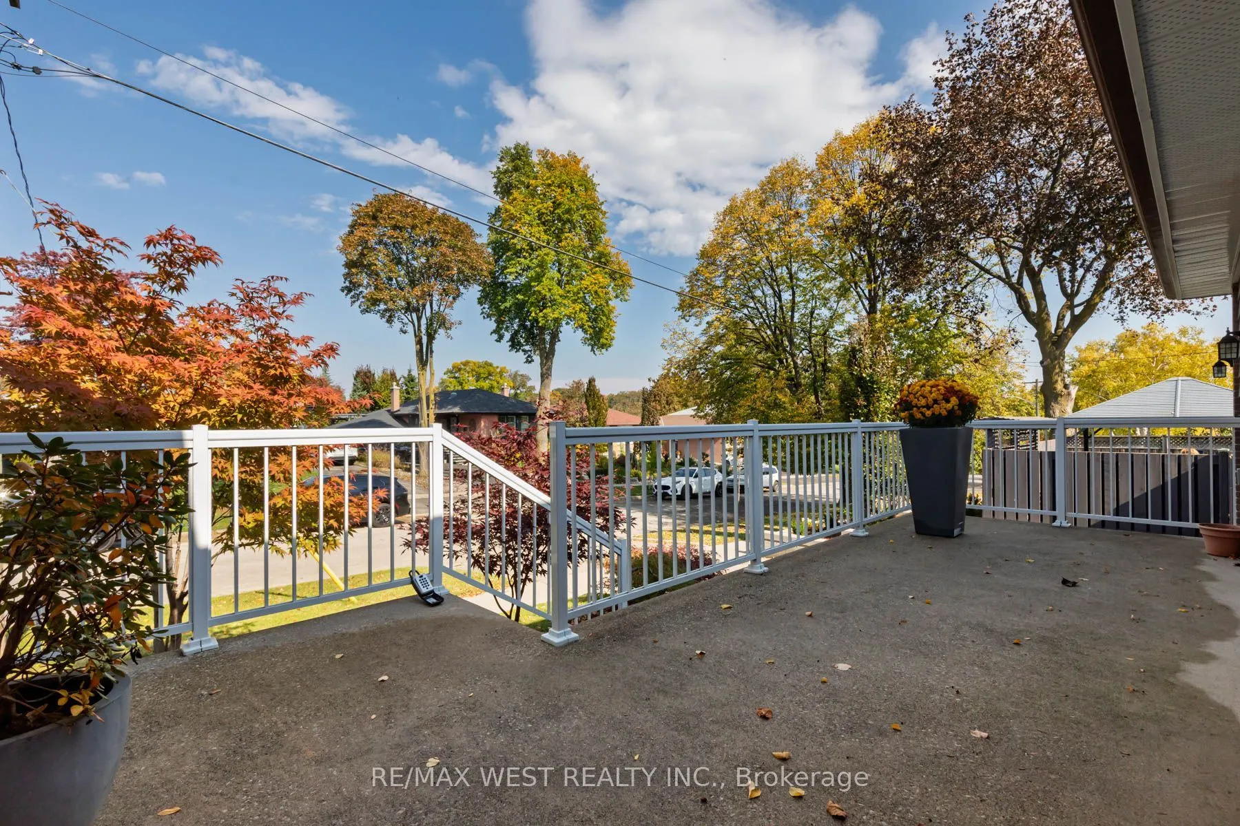 82 Renault Crescent