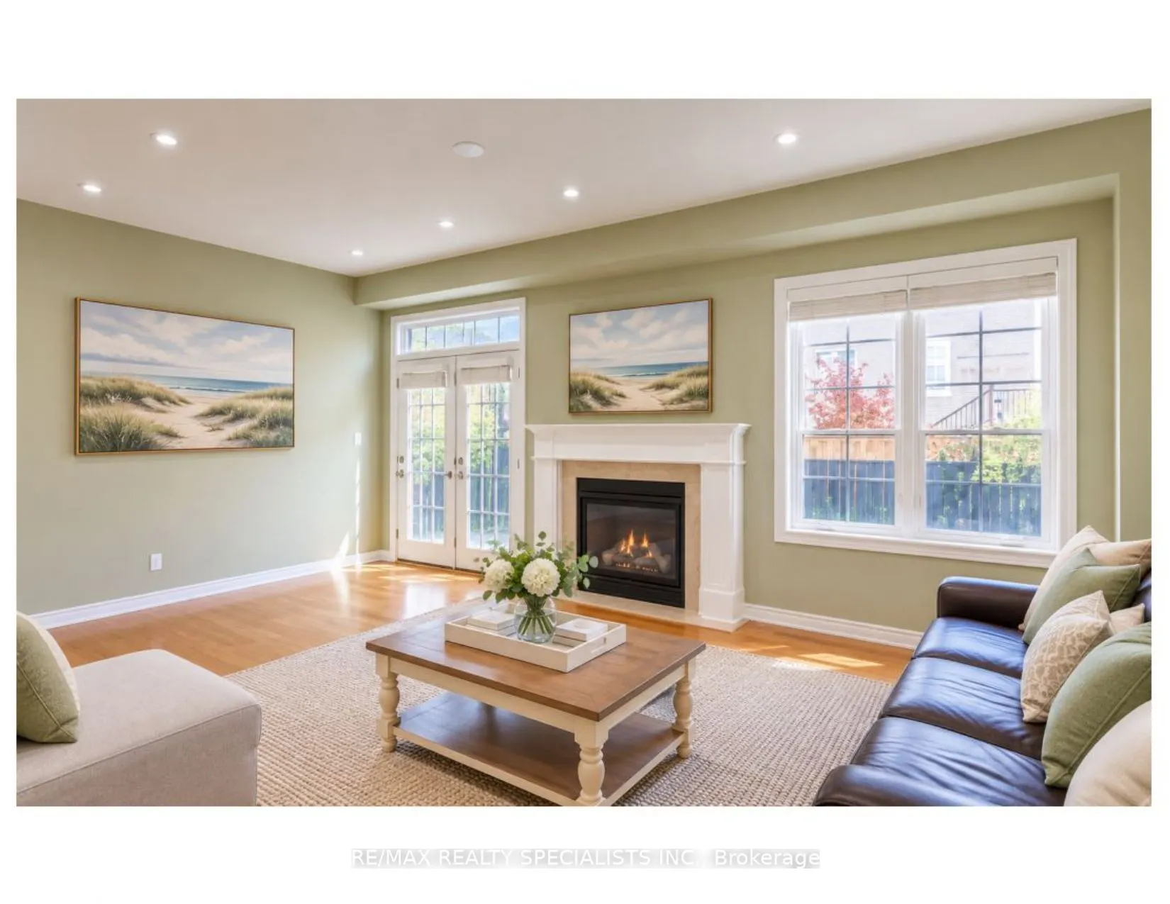 3428 Stoney Crescent