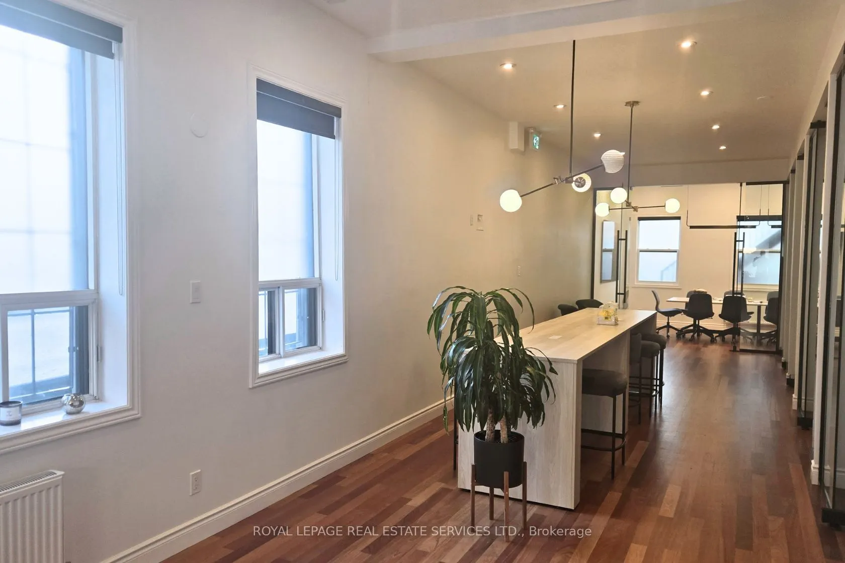 3352 Dundas Street W #Main