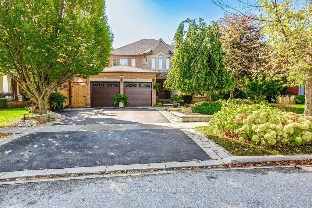 2080 Mckerlie Crescent