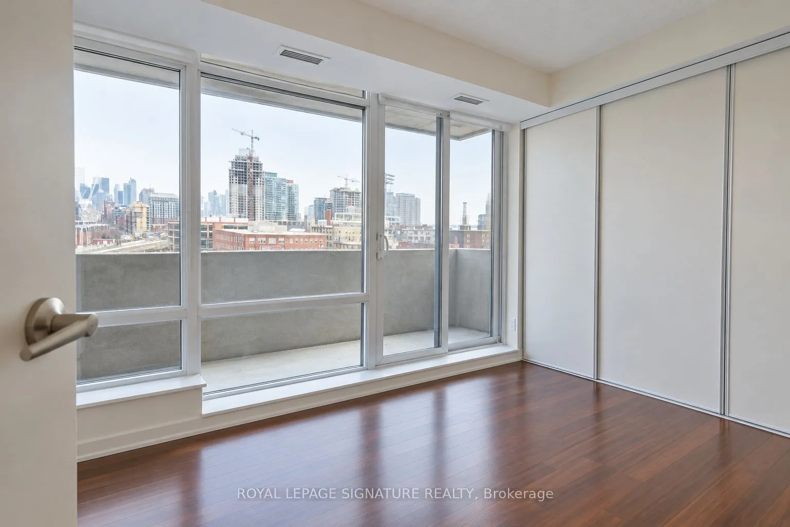20 Joe Shuster Way #712