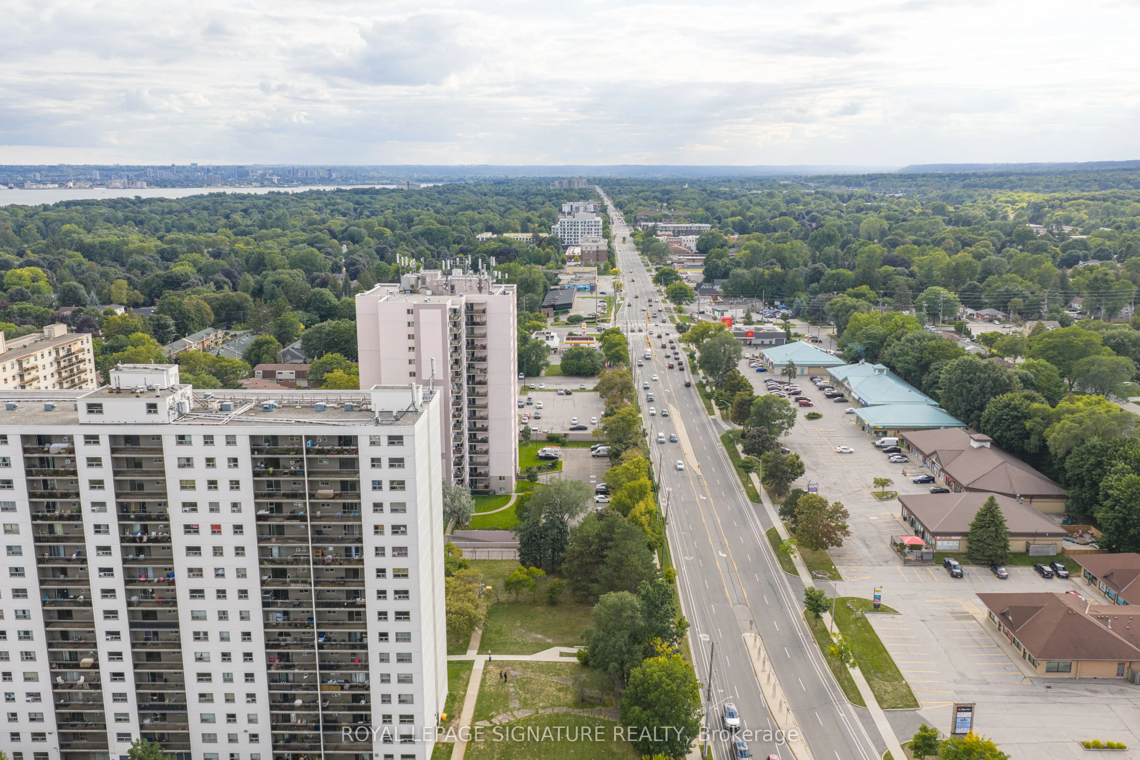 975 Warwick Court #1608