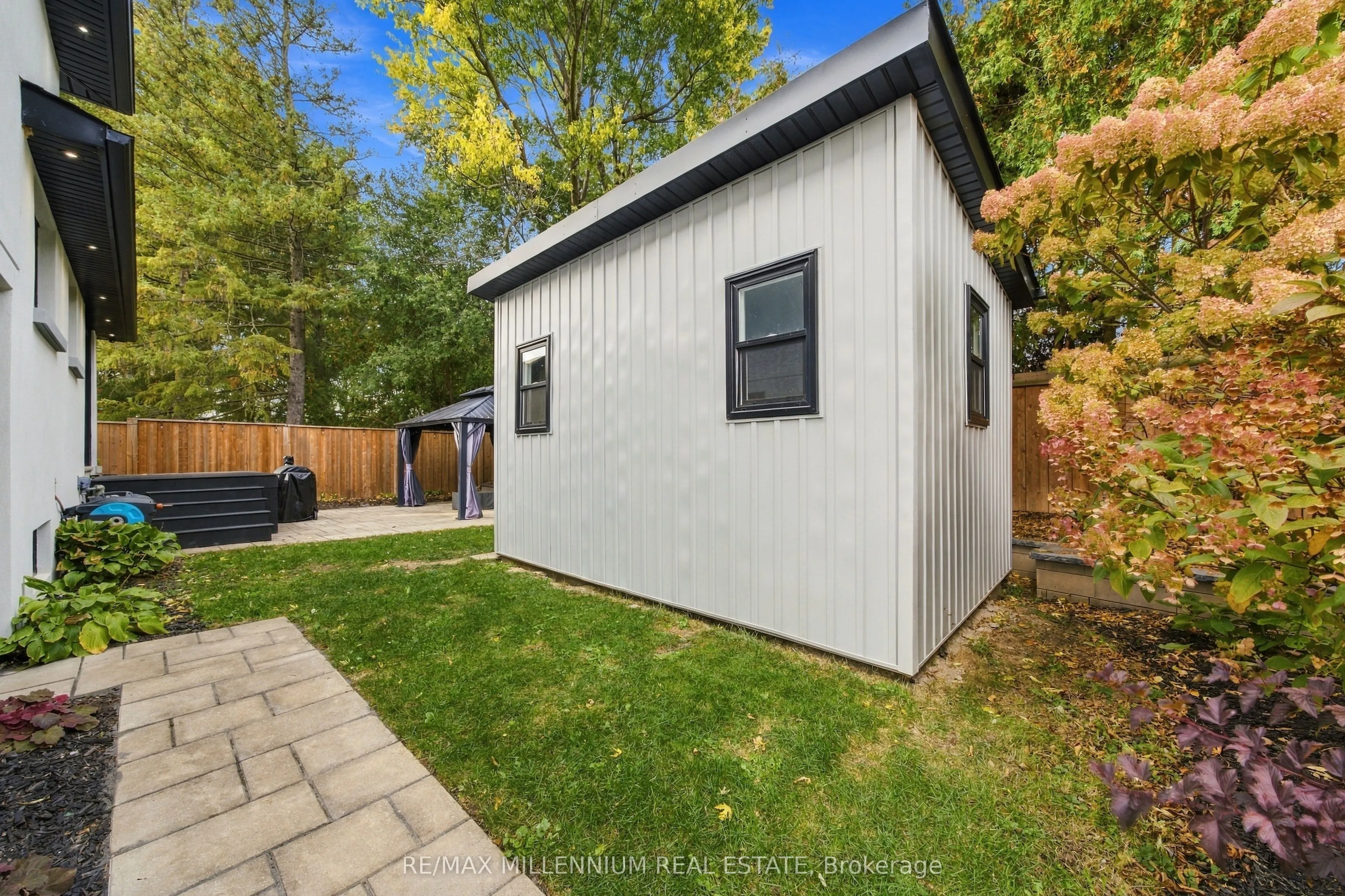 14 Crombie Place