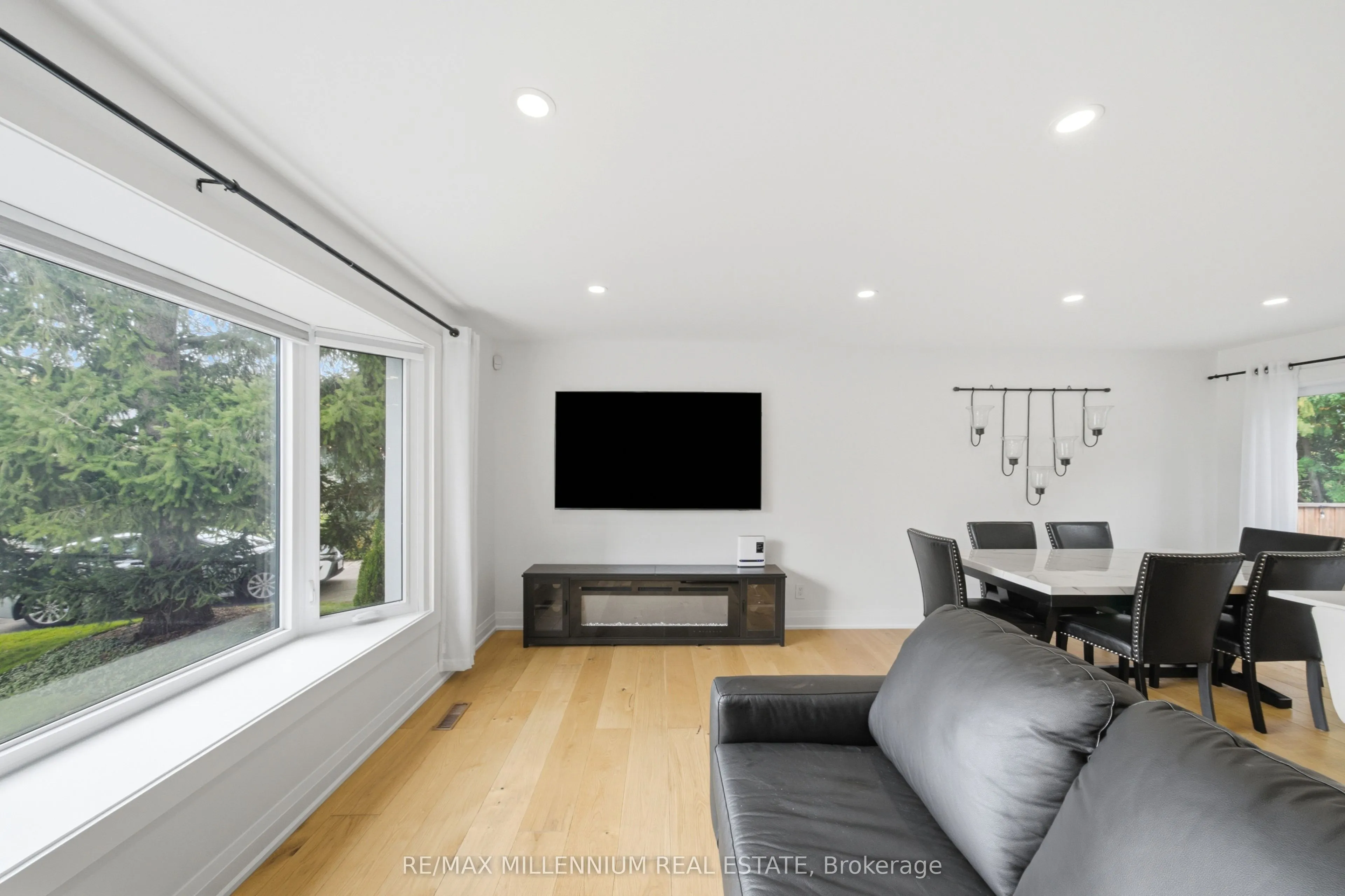 14 Crombie Place