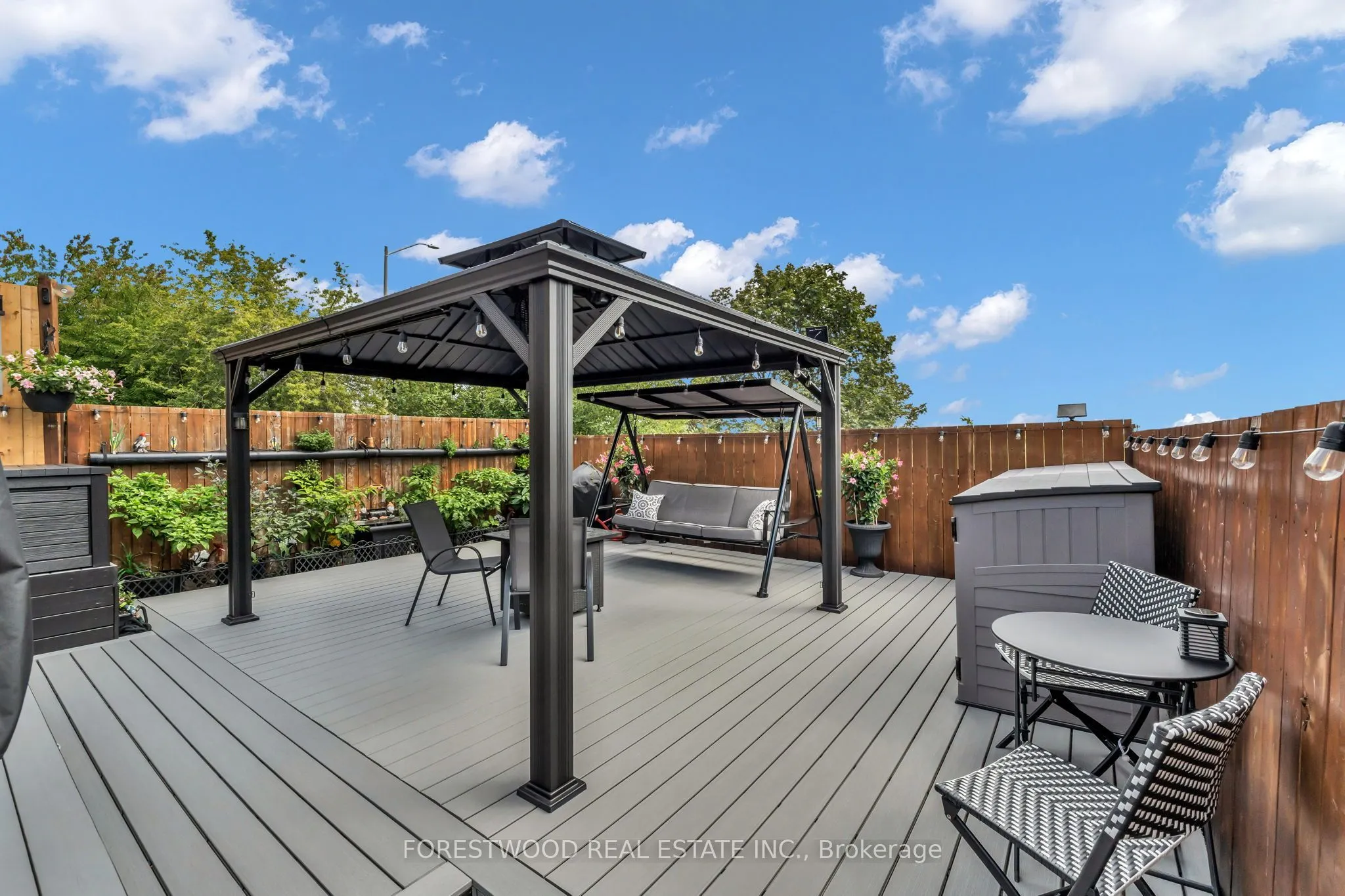 451 Jay Crescent