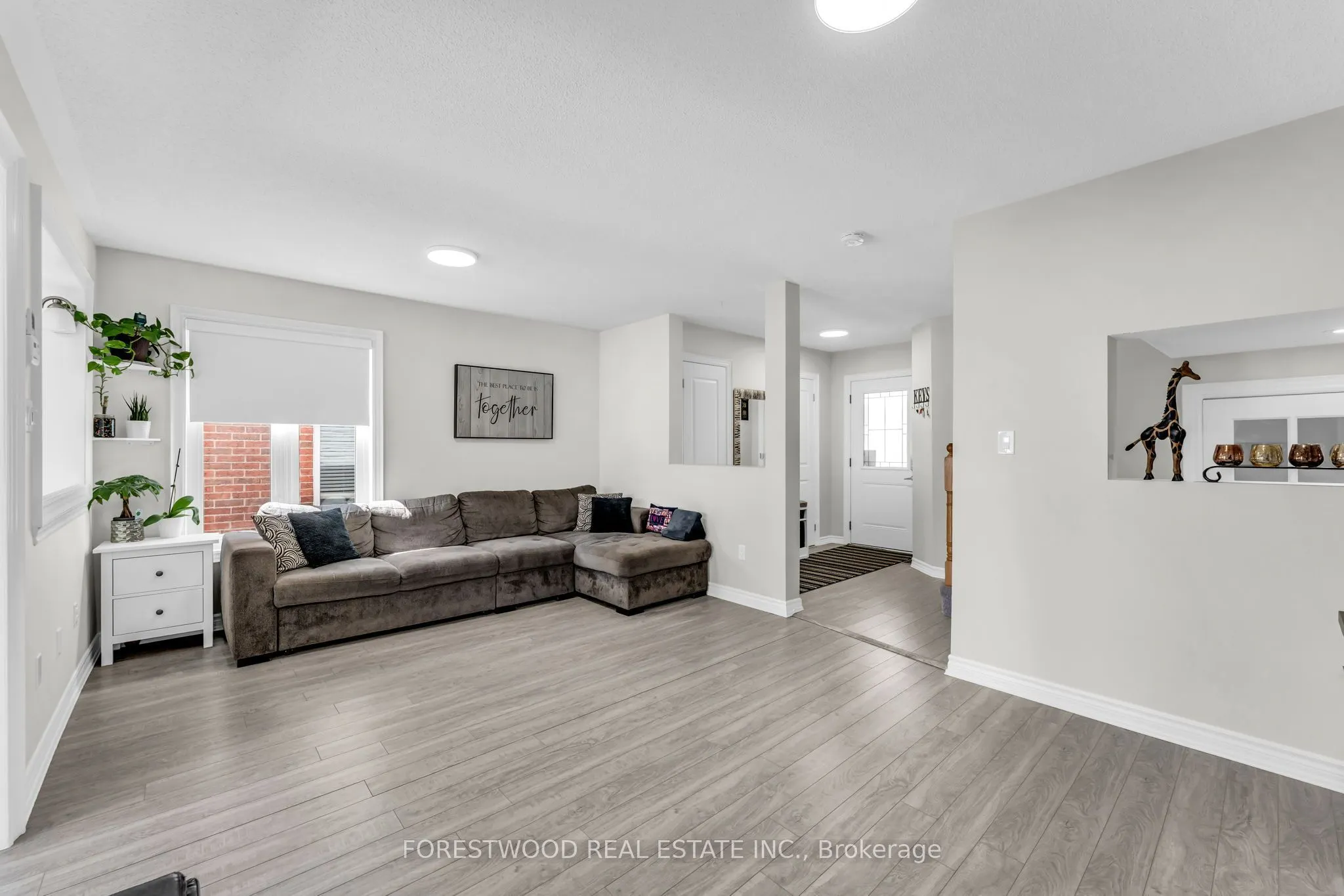 451 Jay Crescent