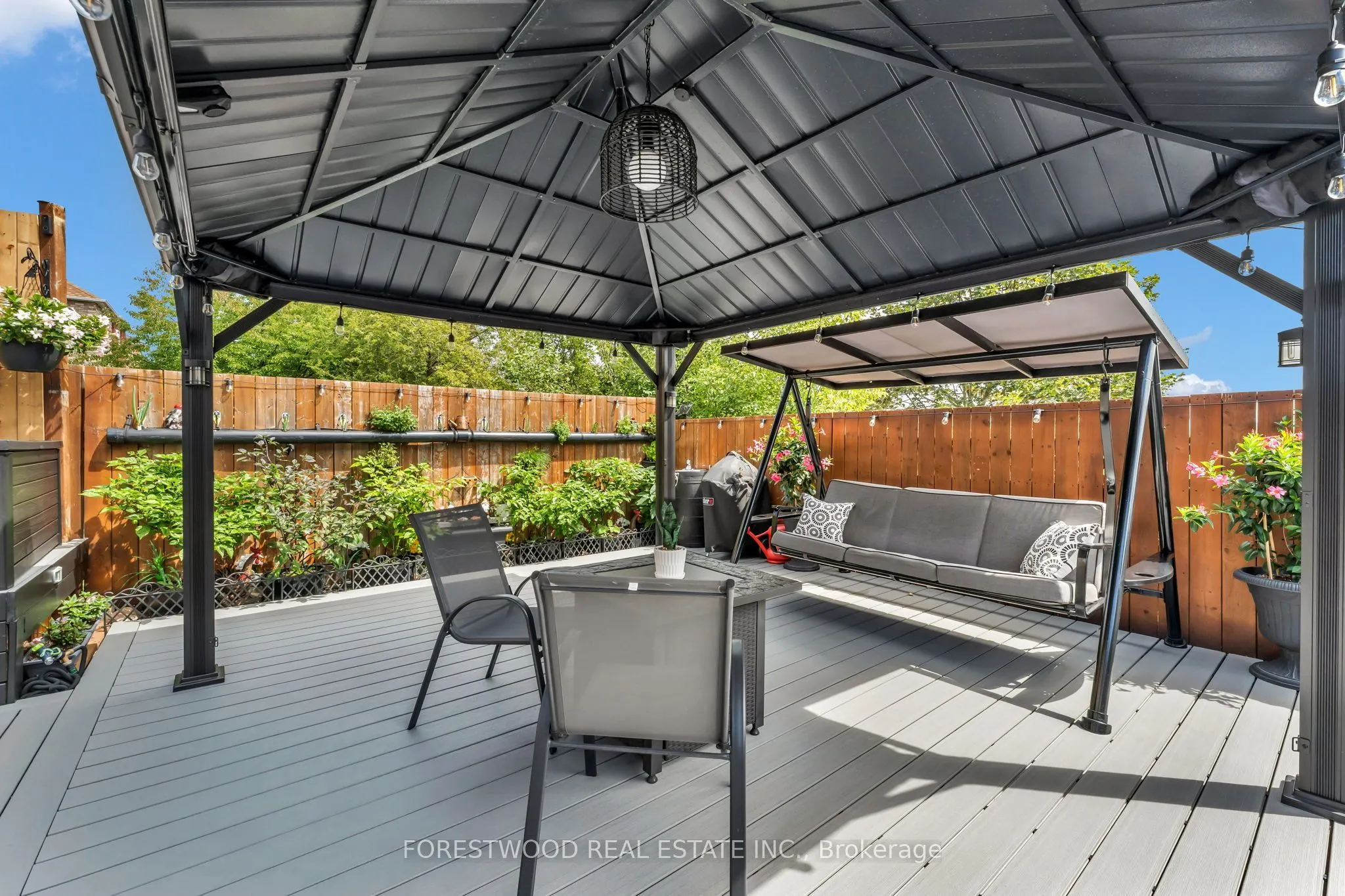 451 Jay Crescent