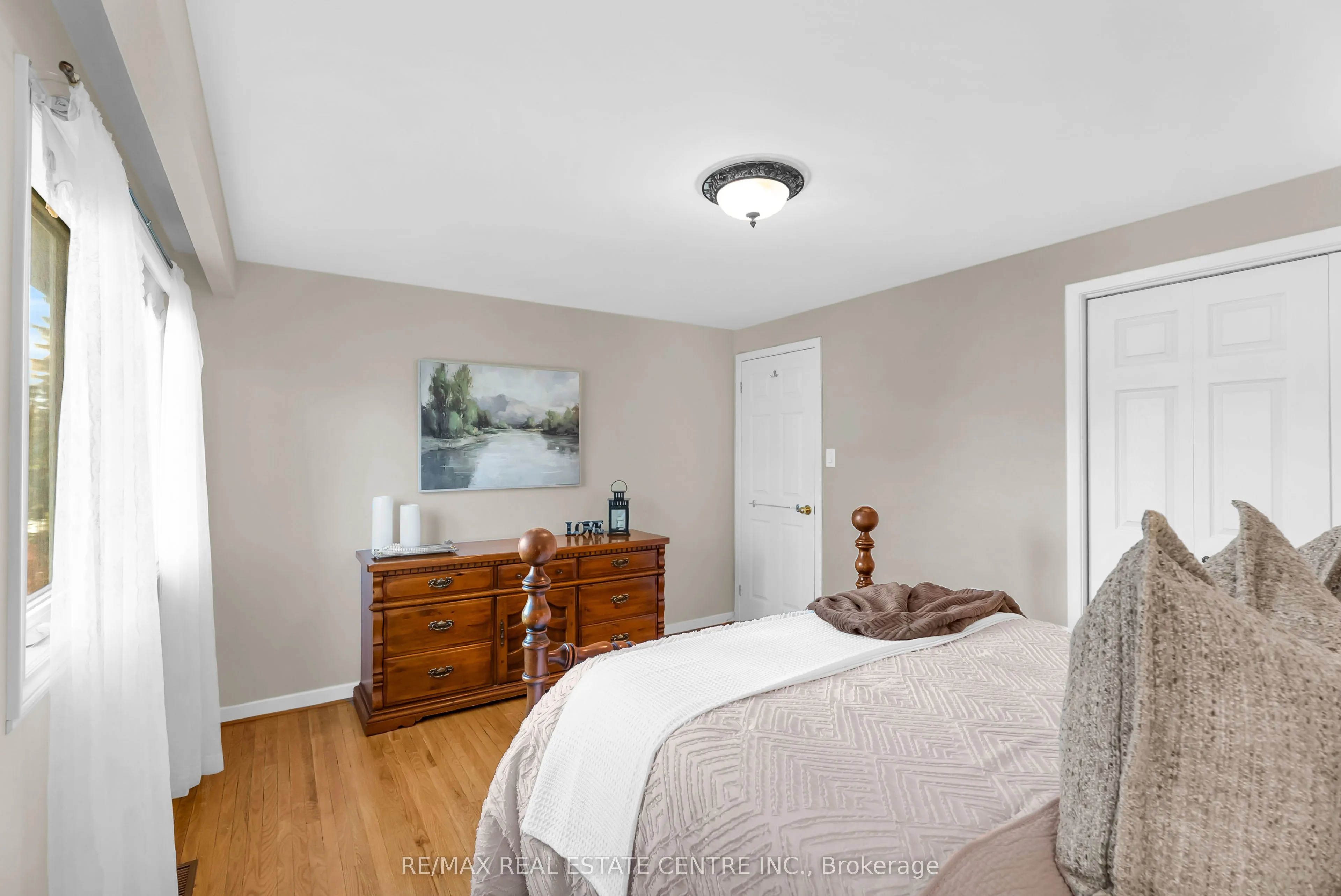 11 Dawson Crescent