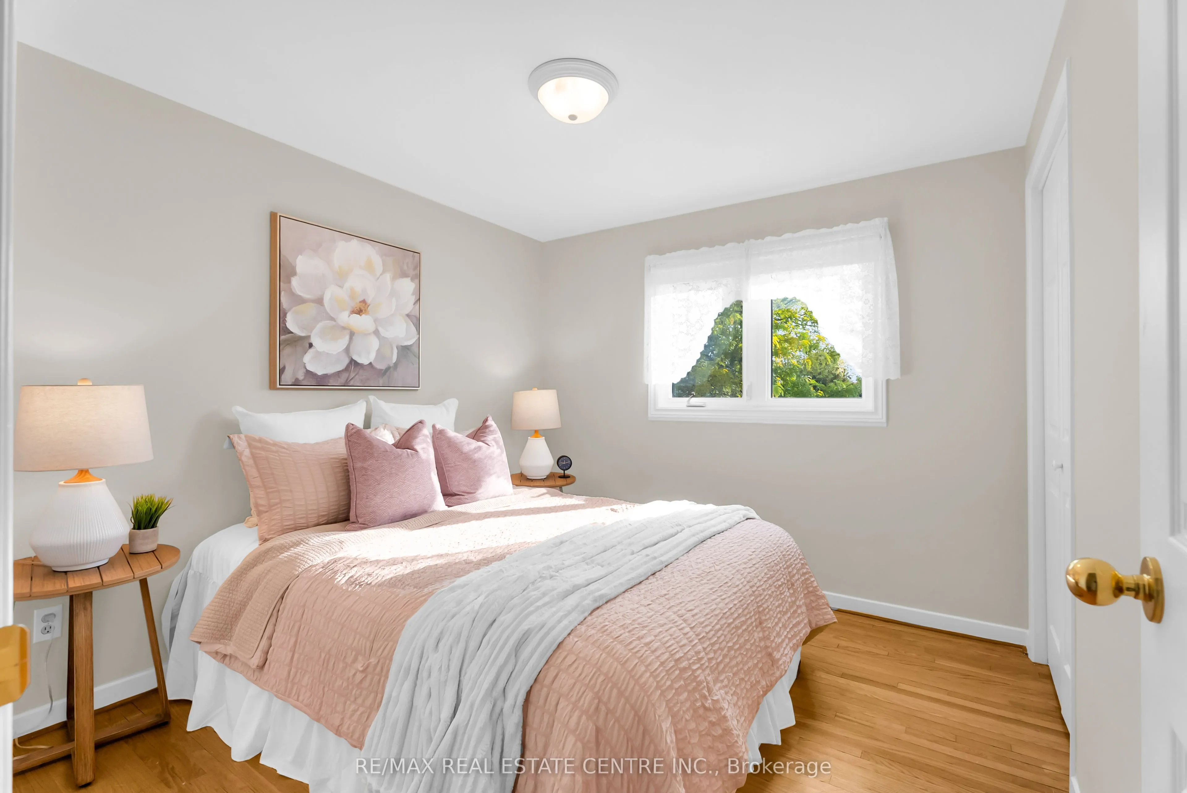 11 Dawson Crescent