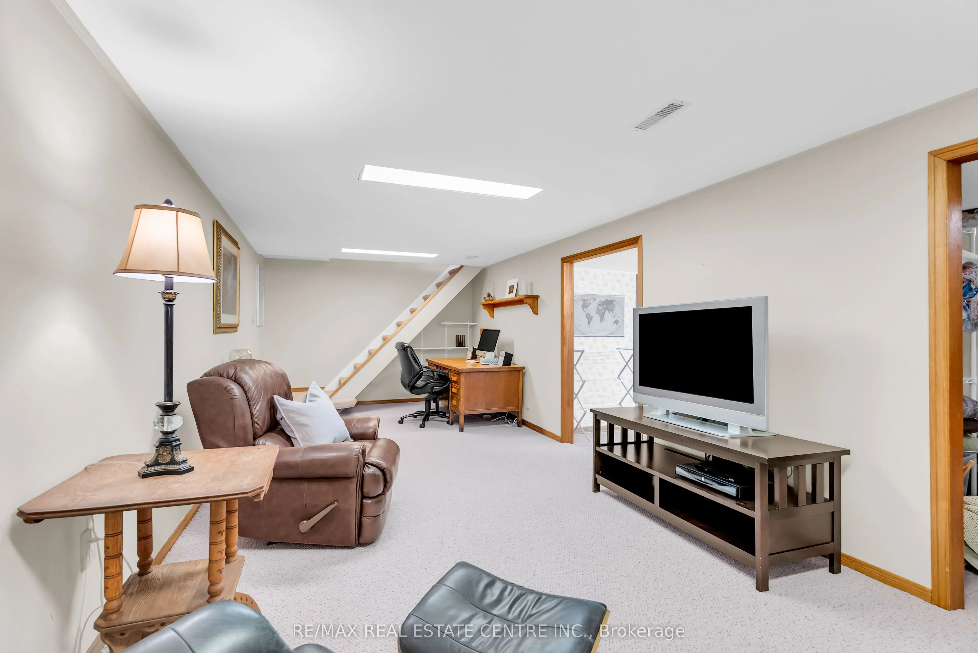 11 Dawson Crescent