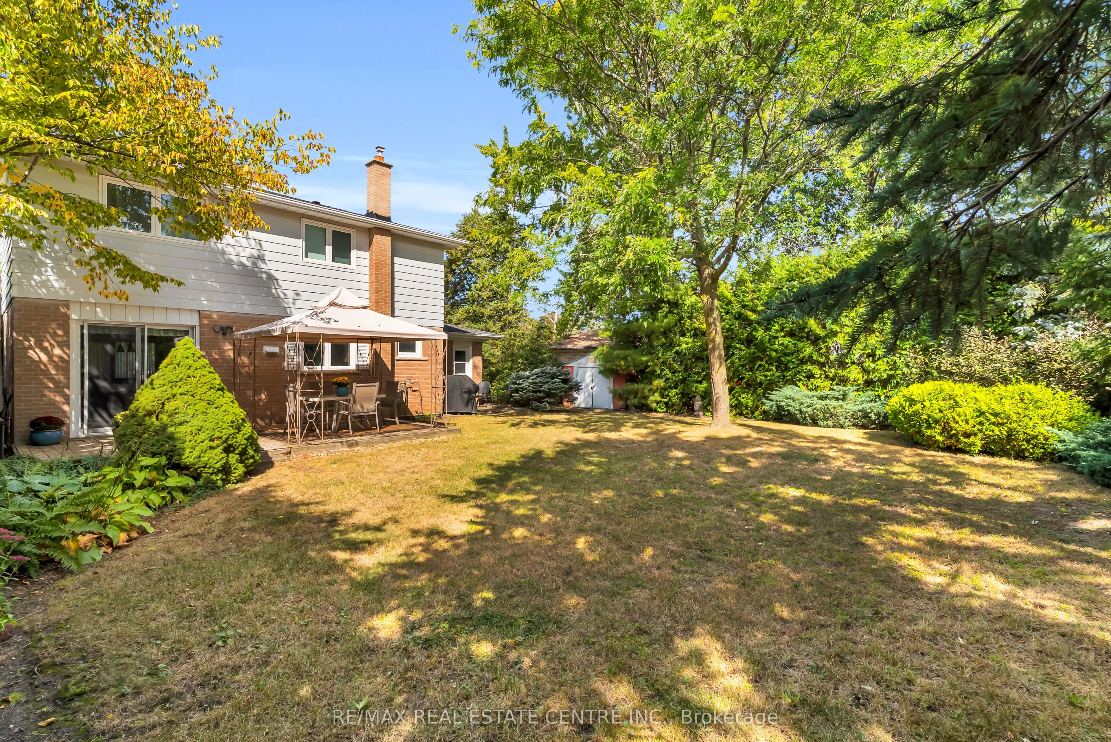 11 Dawson Crescent