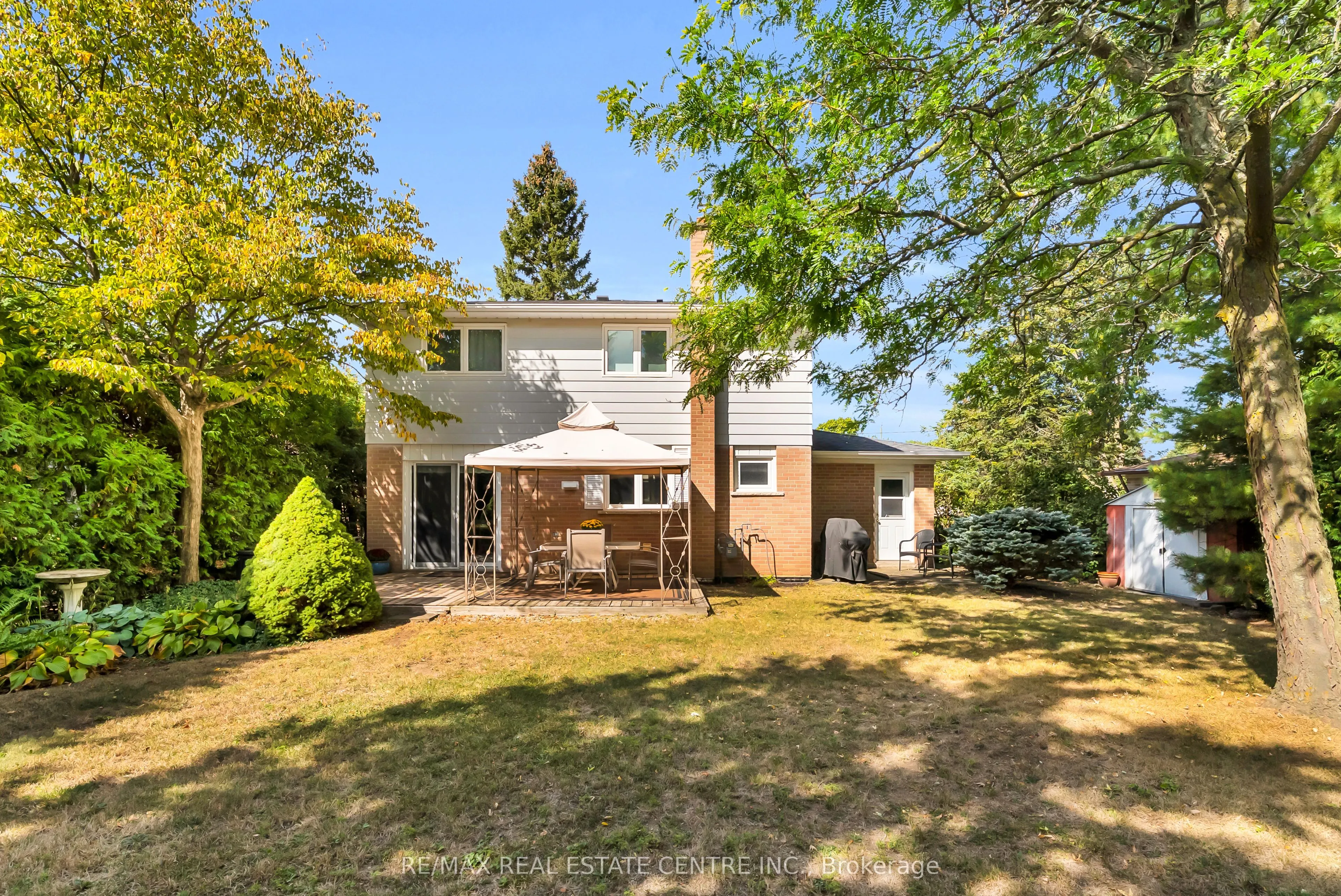 11 Dawson Crescent
