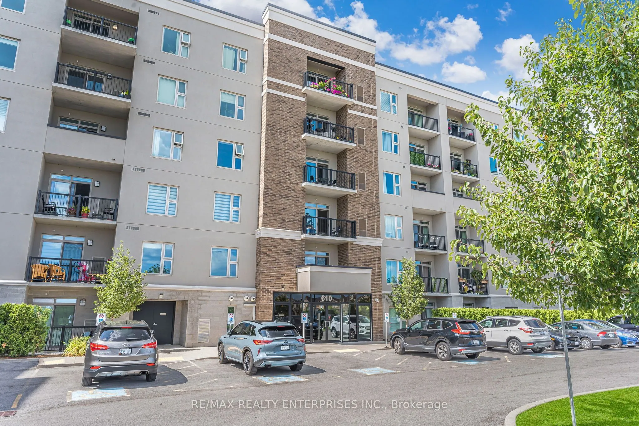 610 Farmstead Drive #409