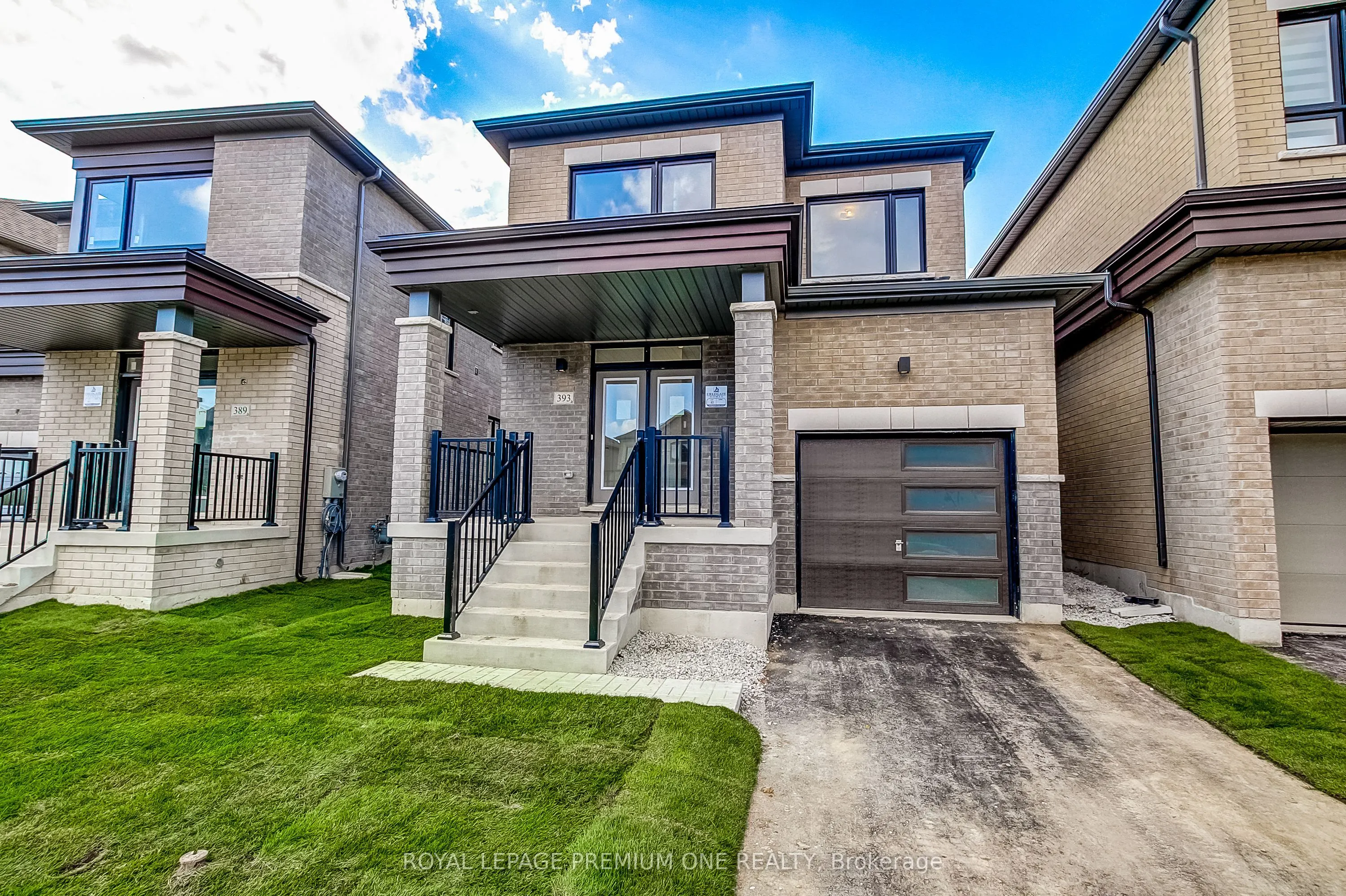 393 Kennedy Circle W