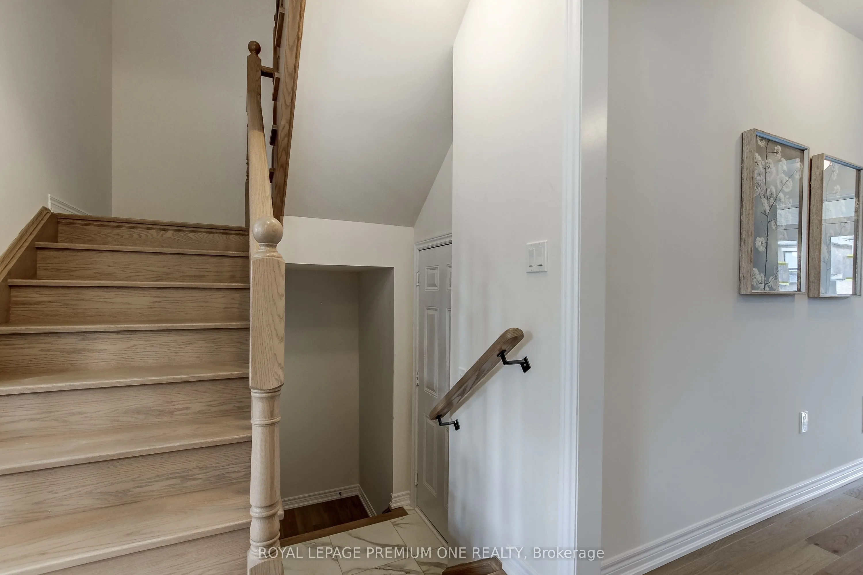 393 Kennedy Circle W