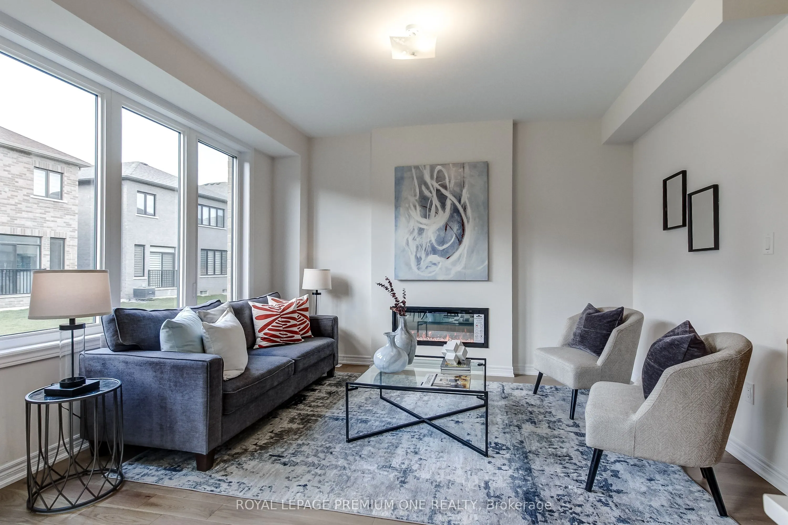 393 Kennedy Circle W