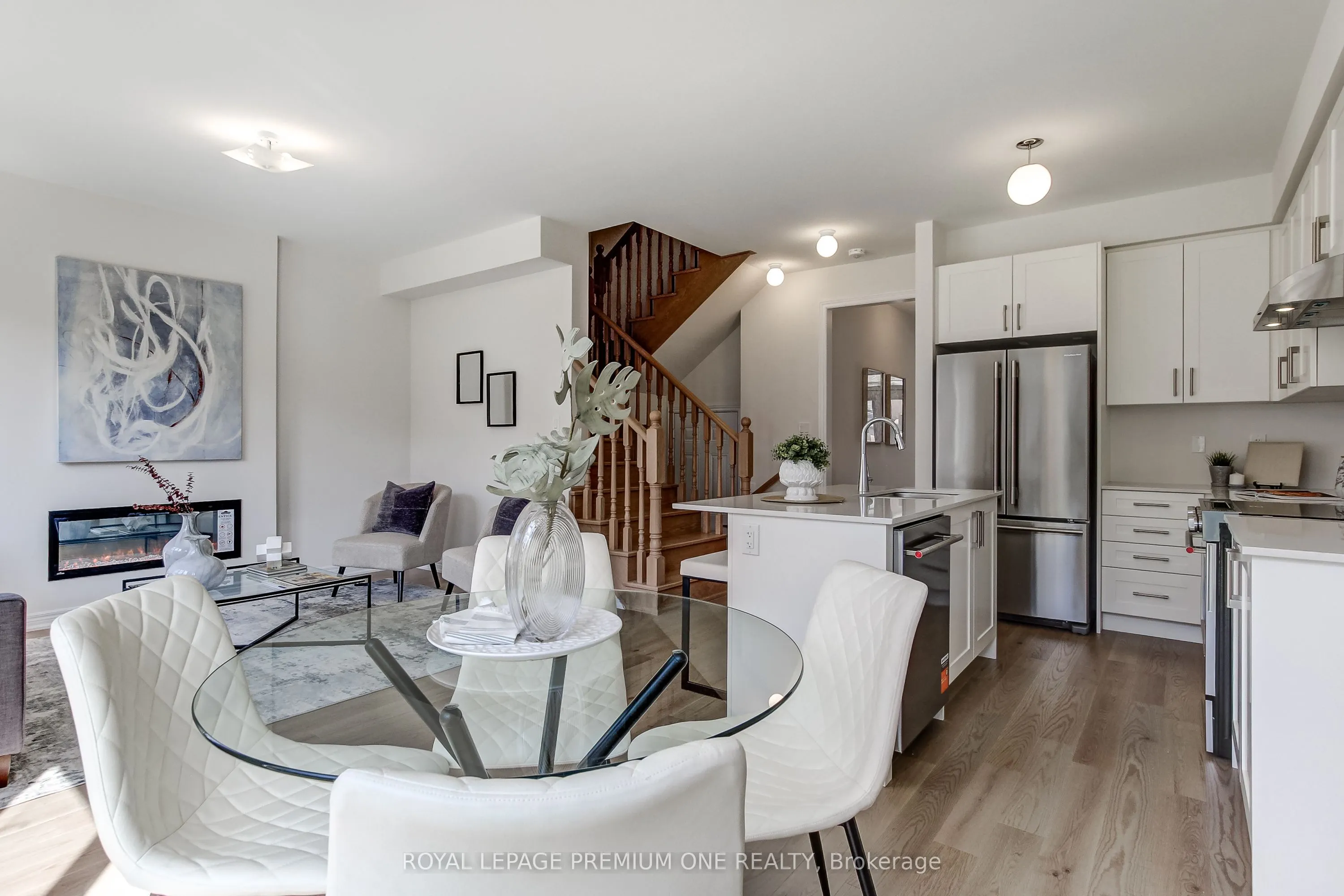 393 Kennedy Circle W