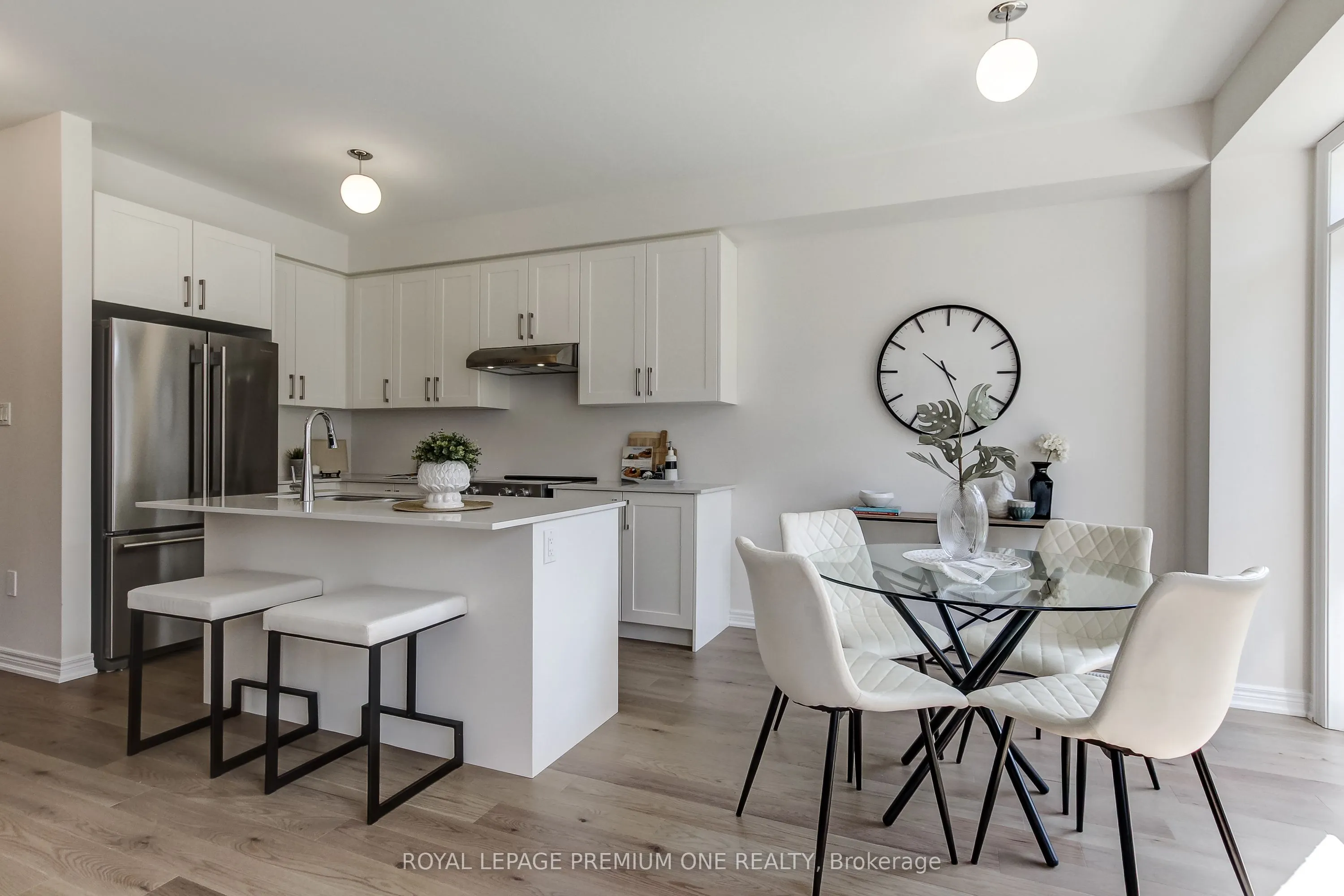 393 Kennedy Circle W