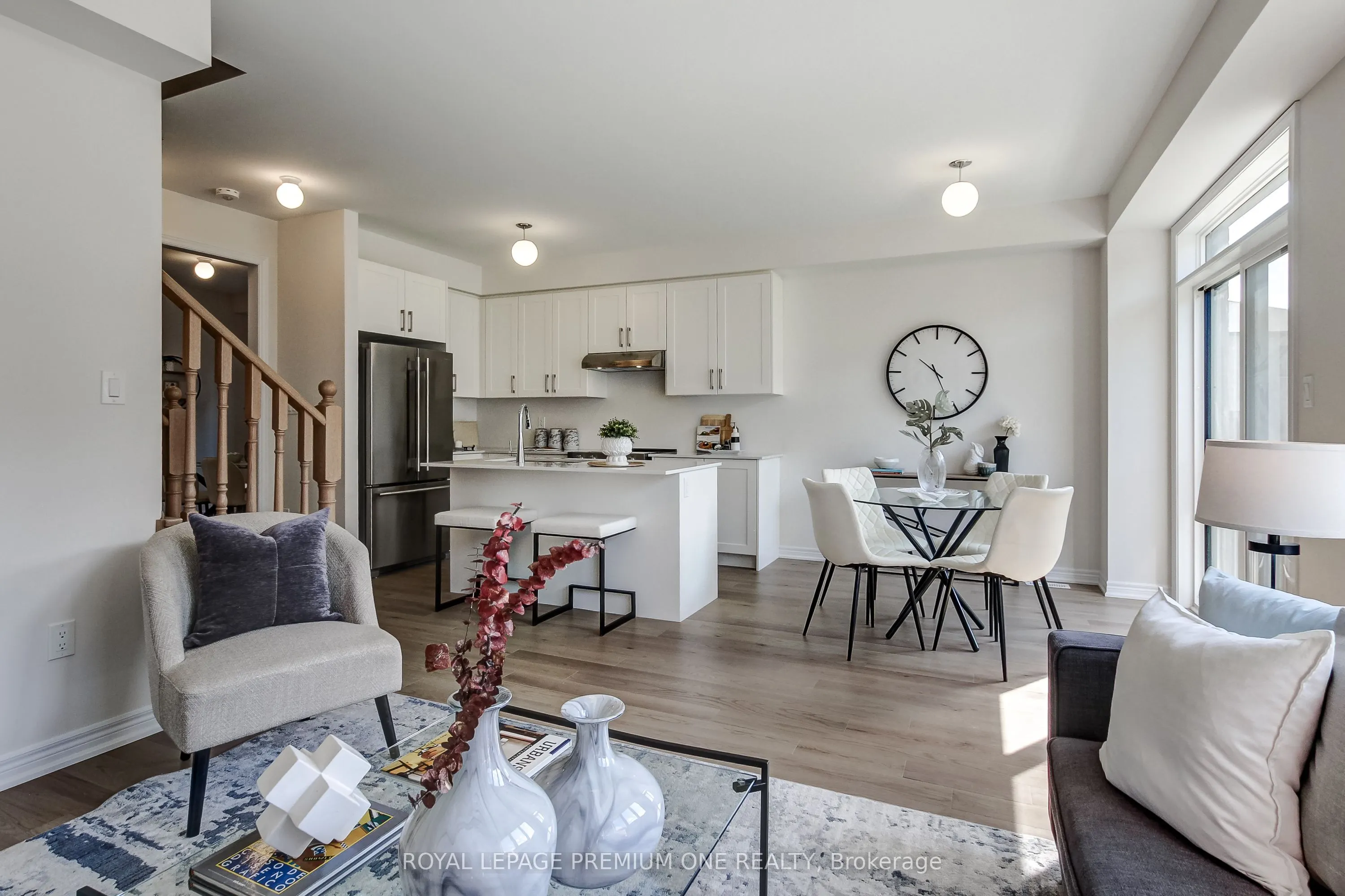 393 Kennedy Circle W