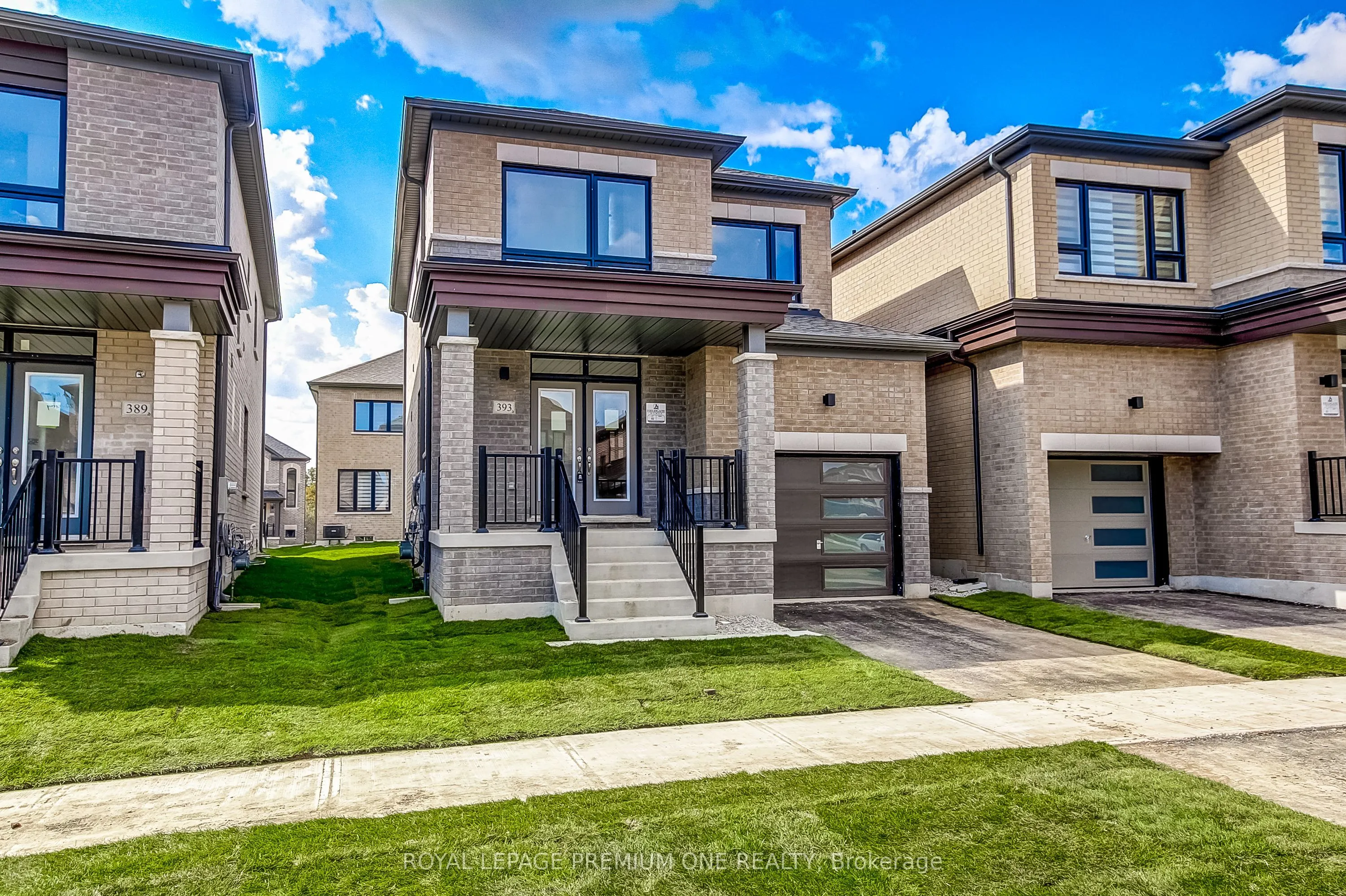 393 Kennedy Circle W