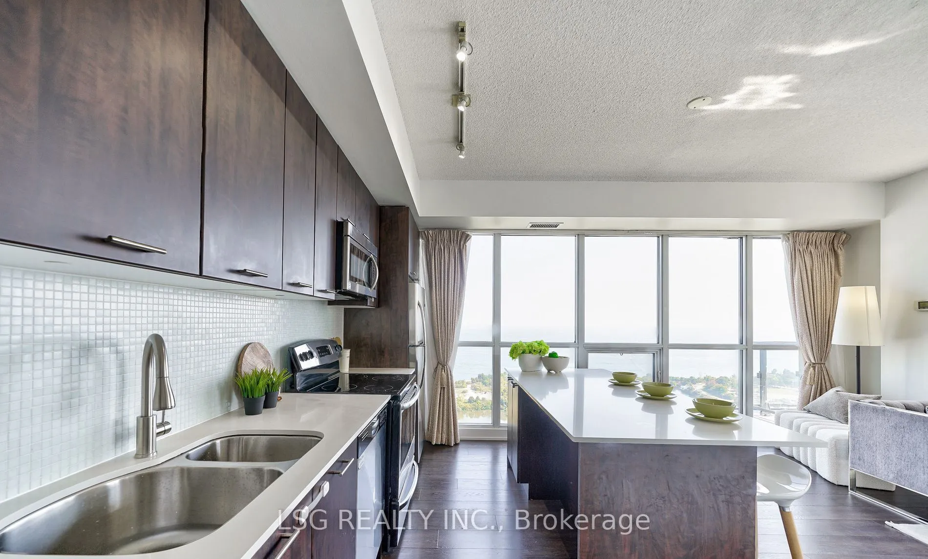 2200 Lake Shore Boulevard W #3801