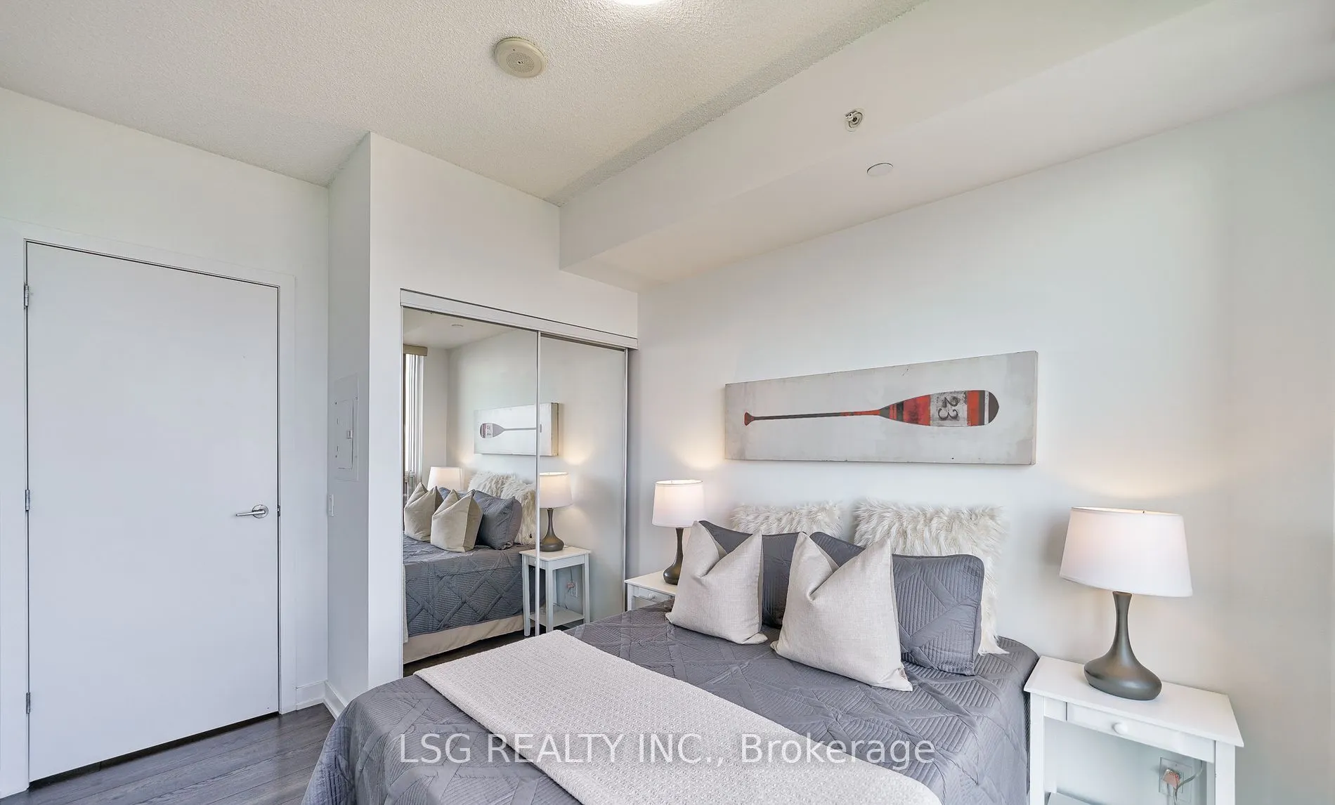 2200 Lake Shore Boulevard W #3801