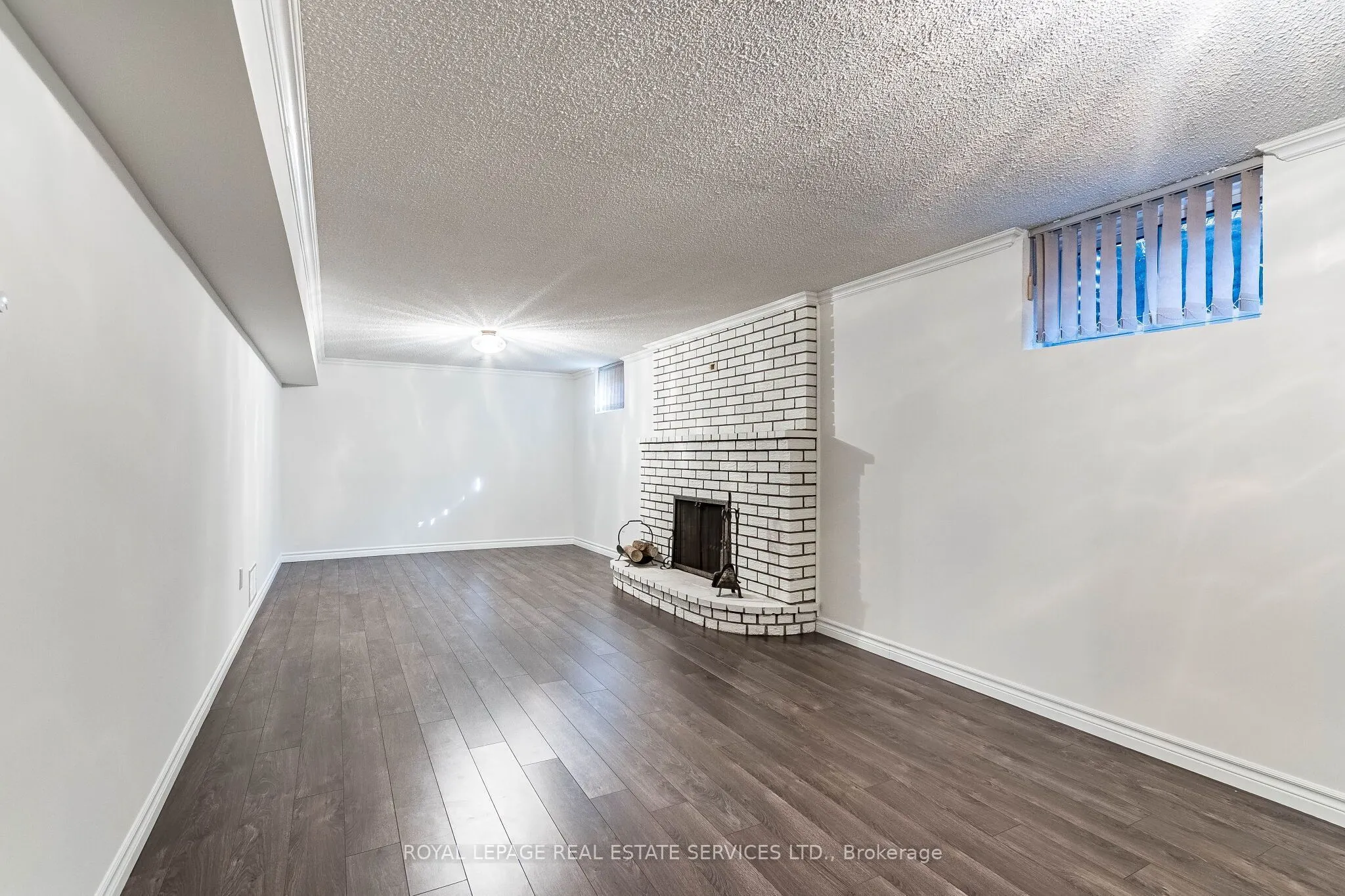 213 The Kingsway