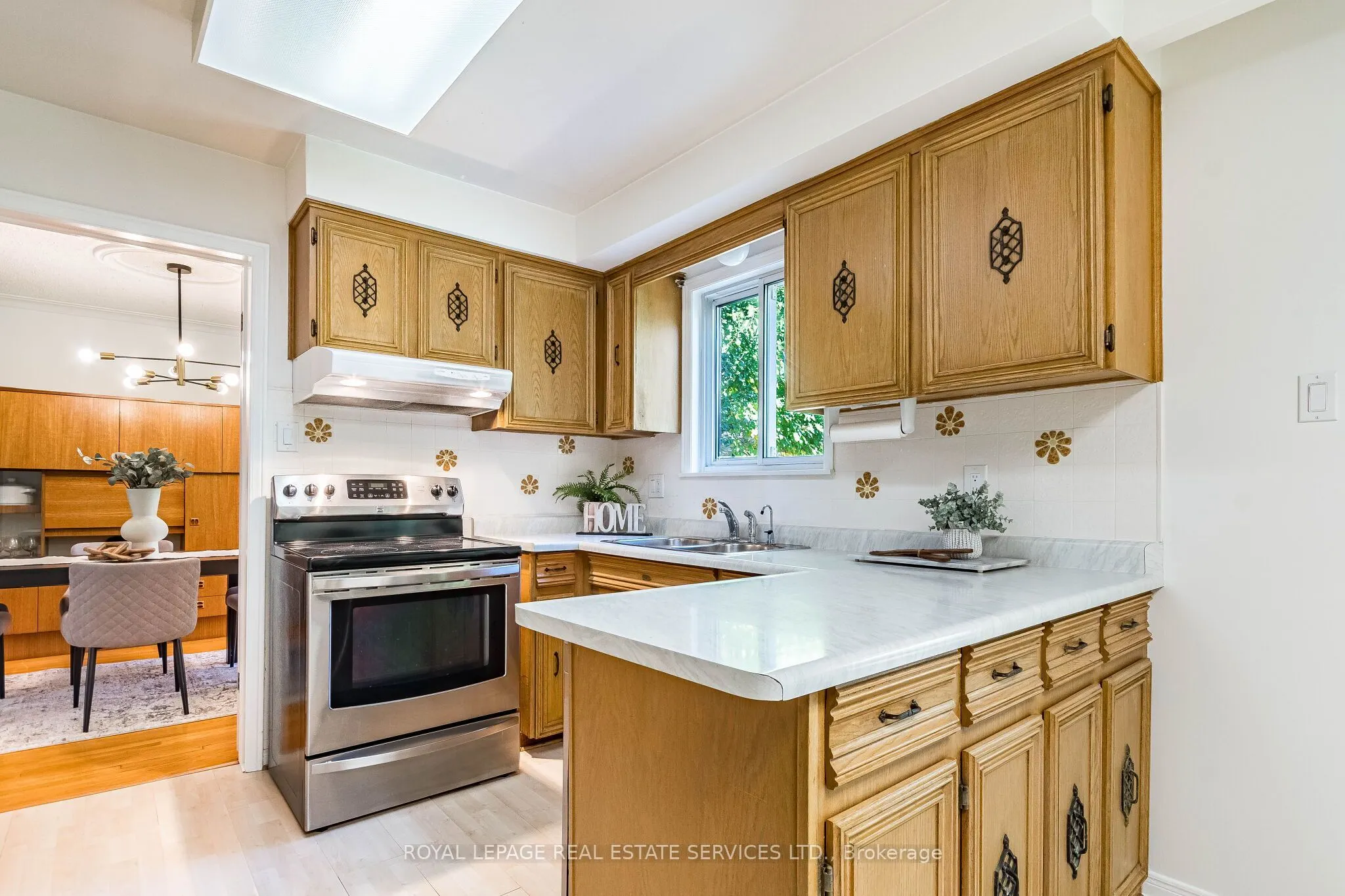 213 The Kingsway