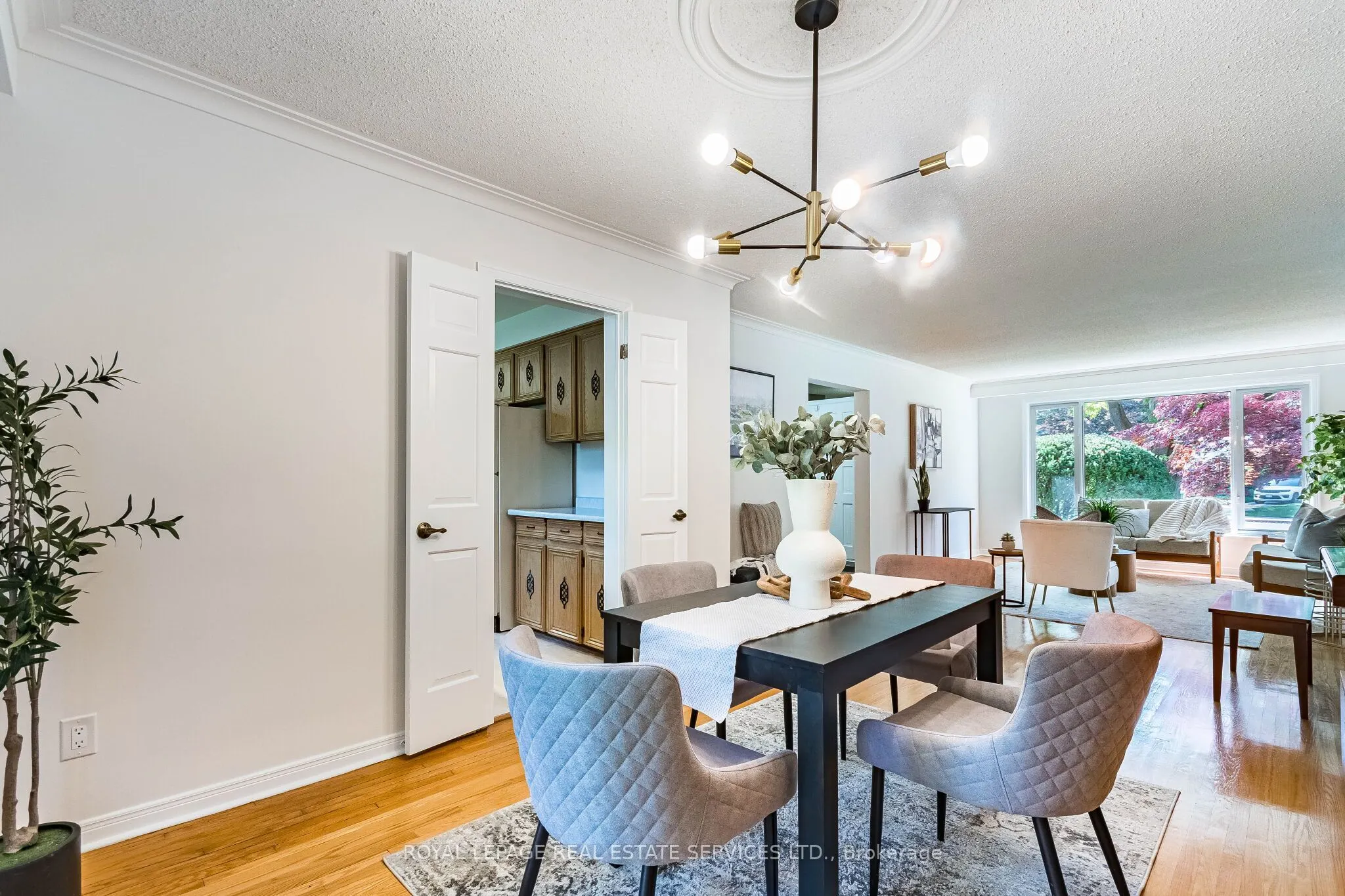 213 The Kingsway