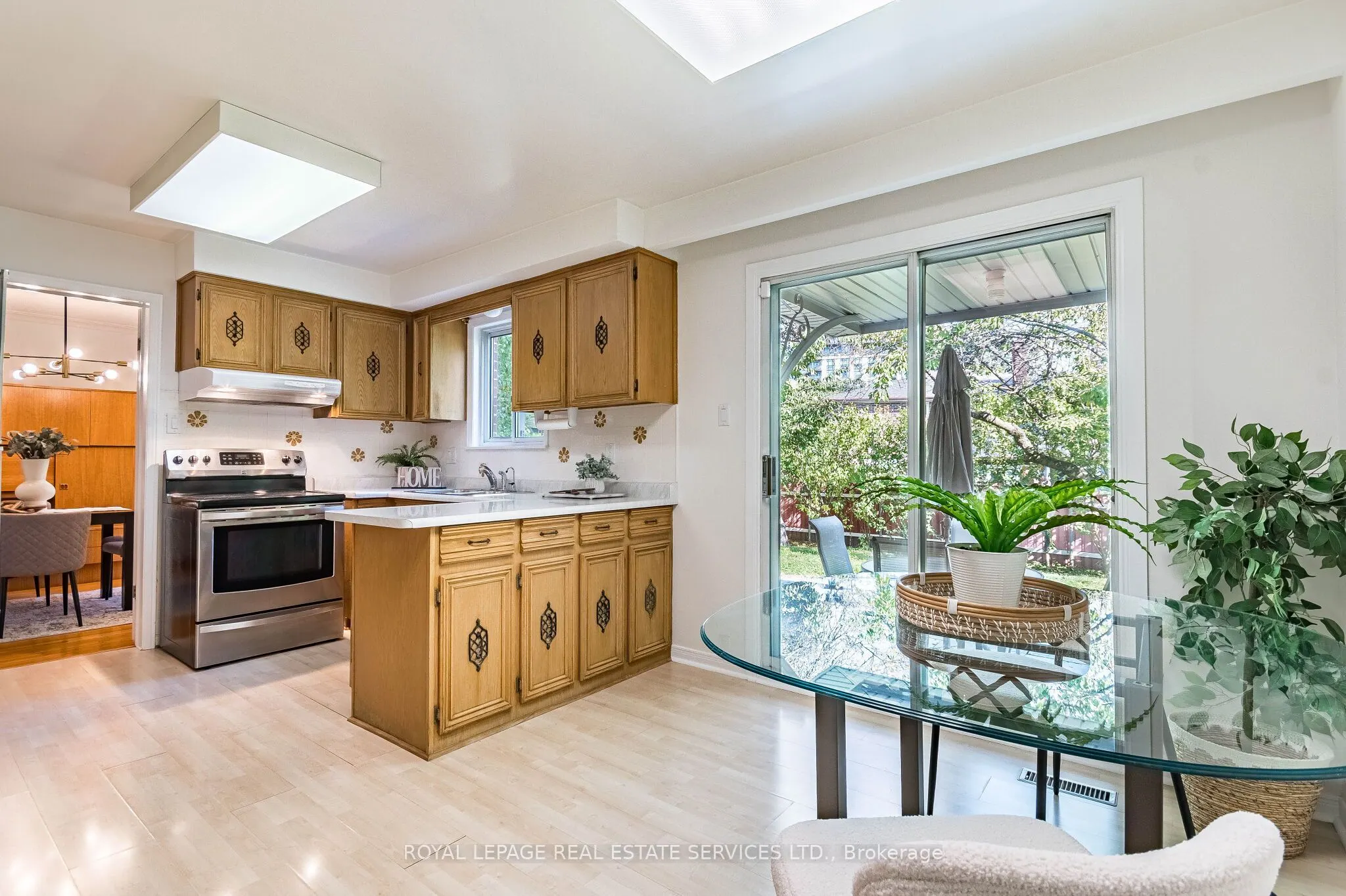 213 The Kingsway