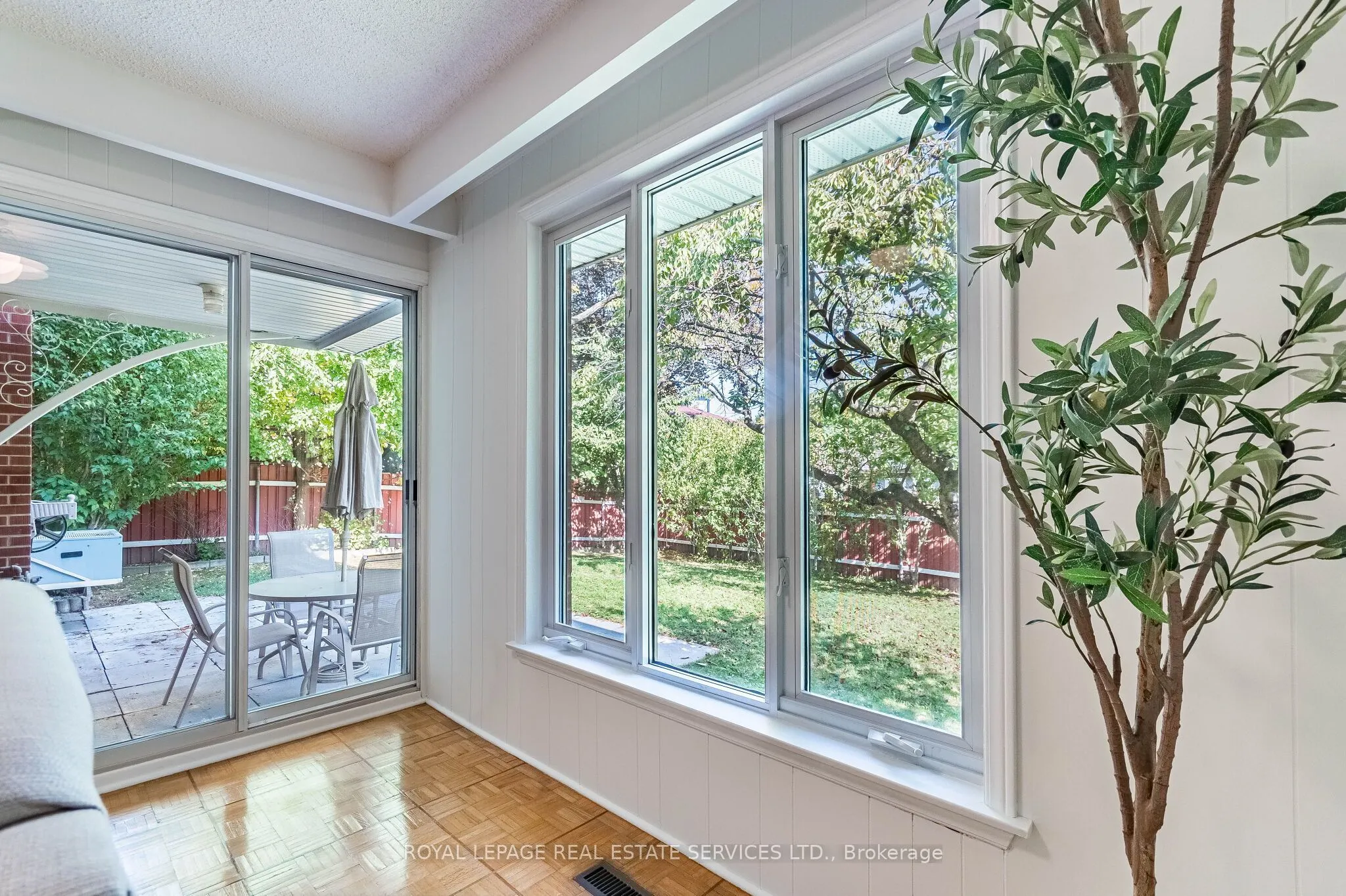 213 The Kingsway