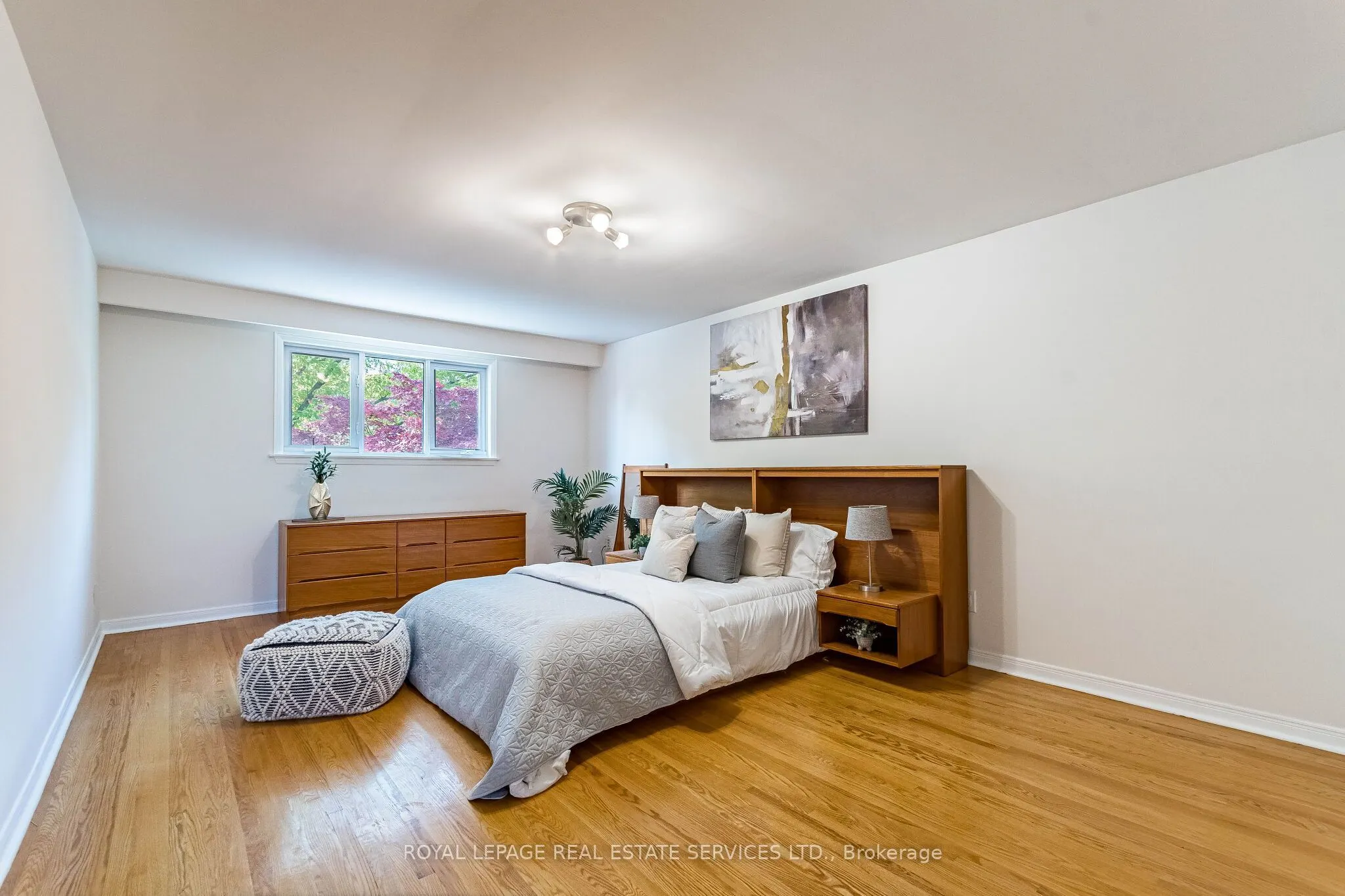 213 The Kingsway