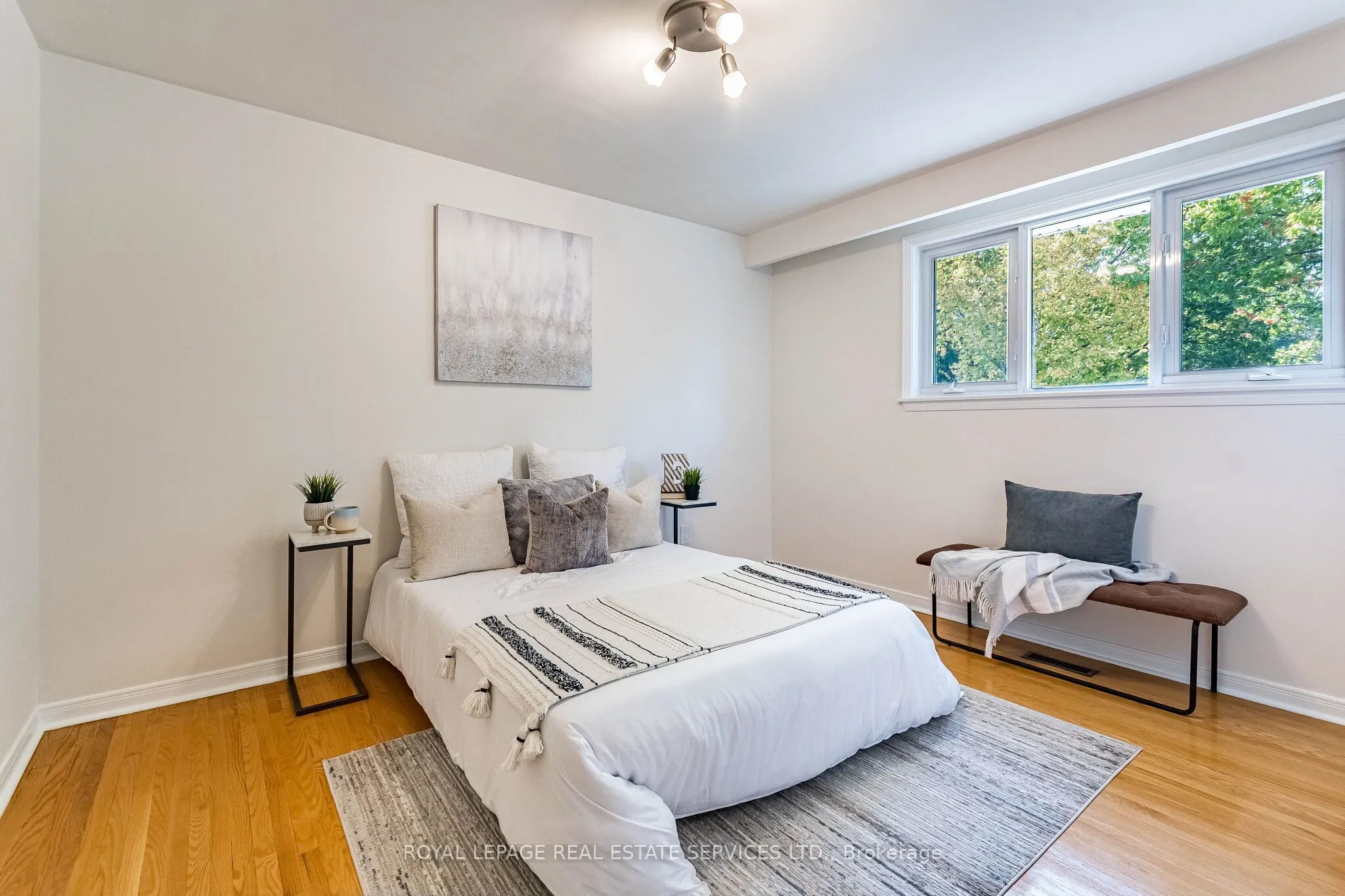 213 The Kingsway