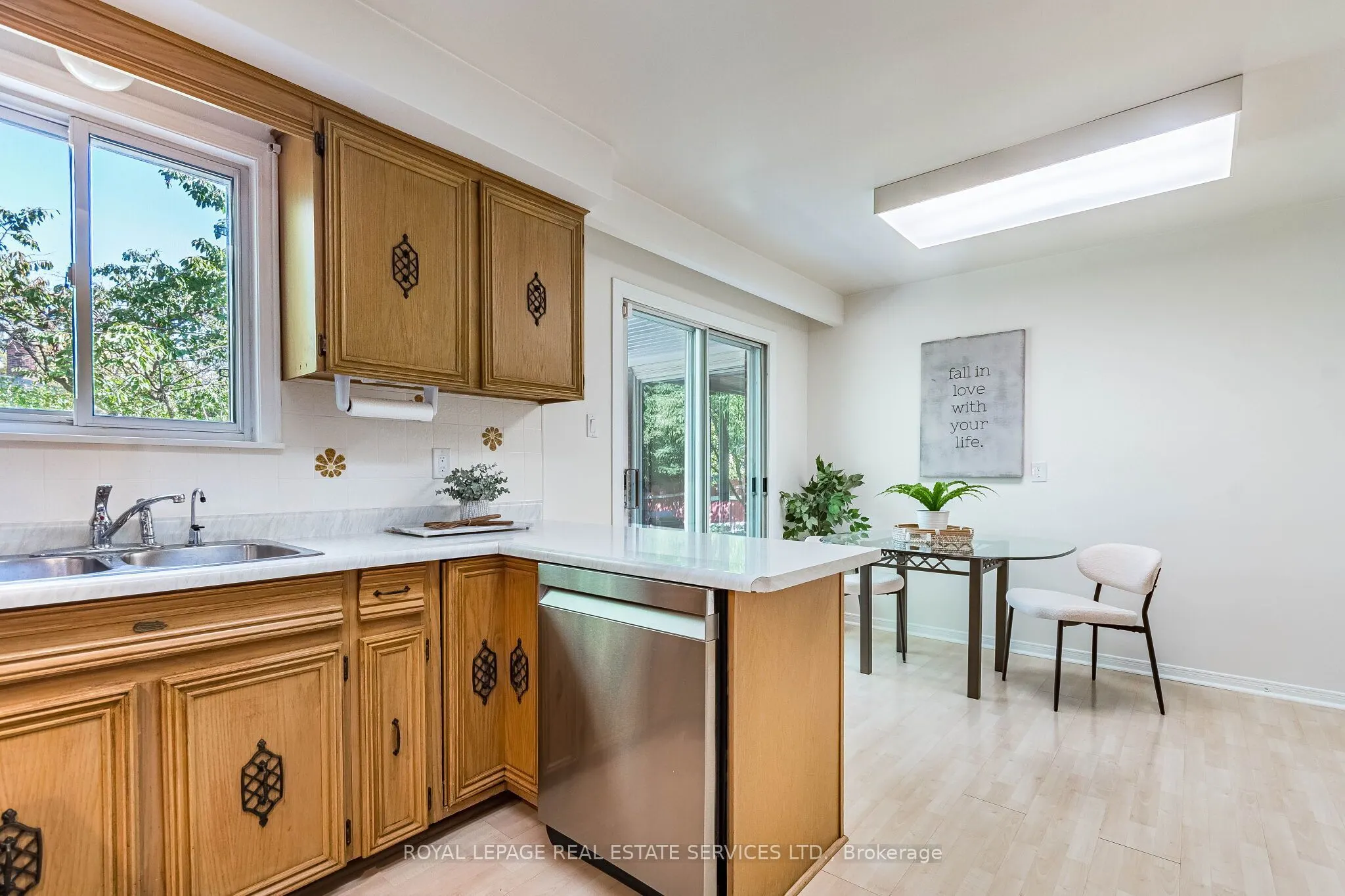 213 The Kingsway