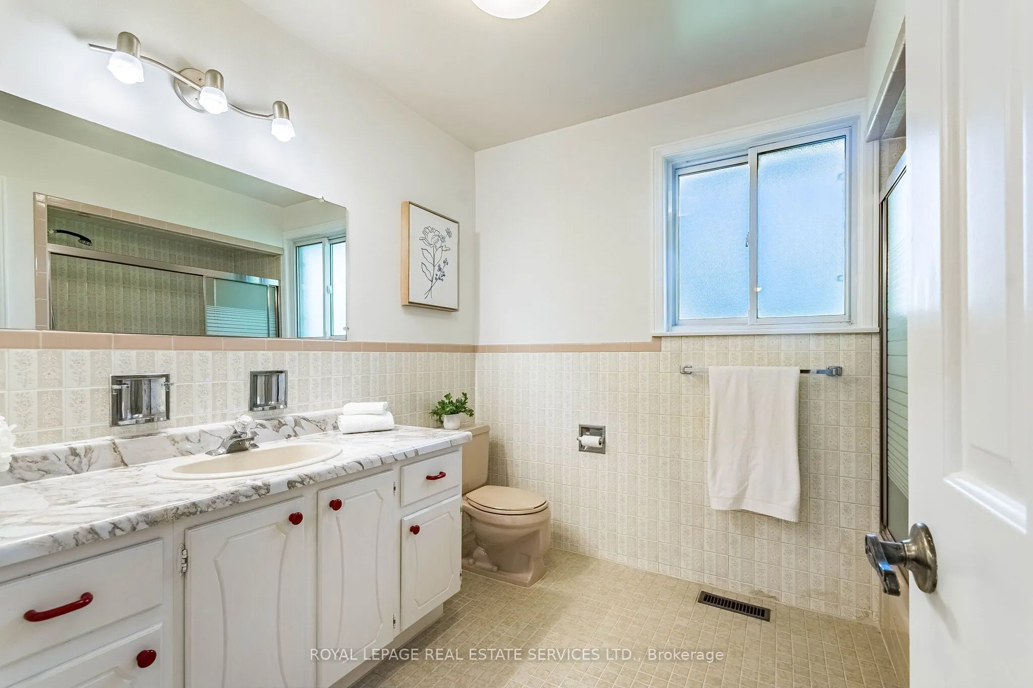 213 The Kingsway