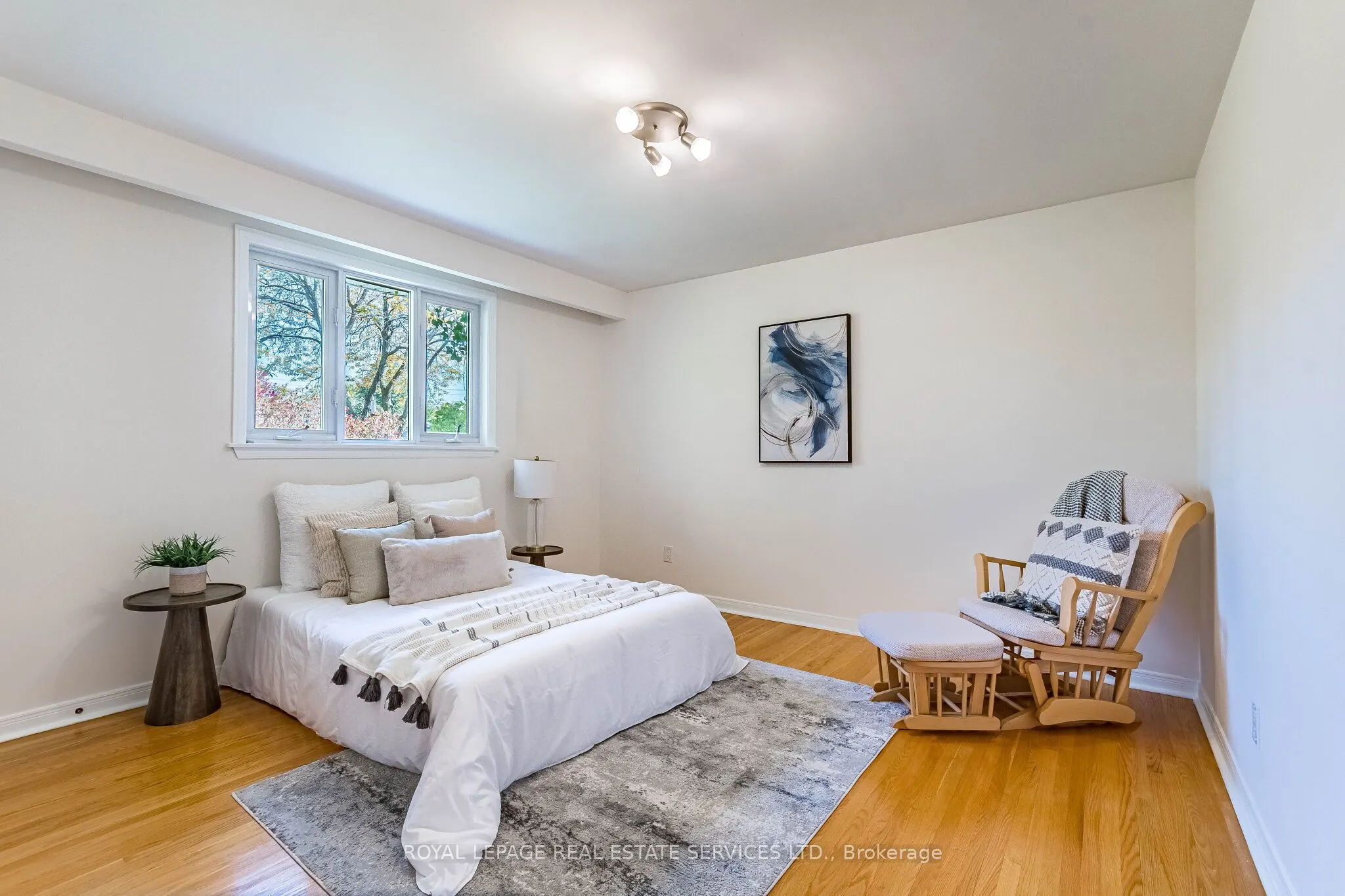 213 The Kingsway