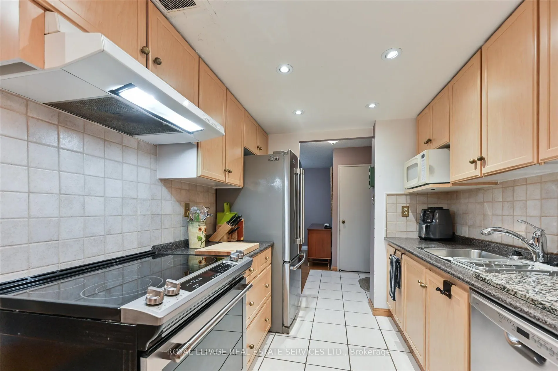 3100 Kirwin Avenue #301