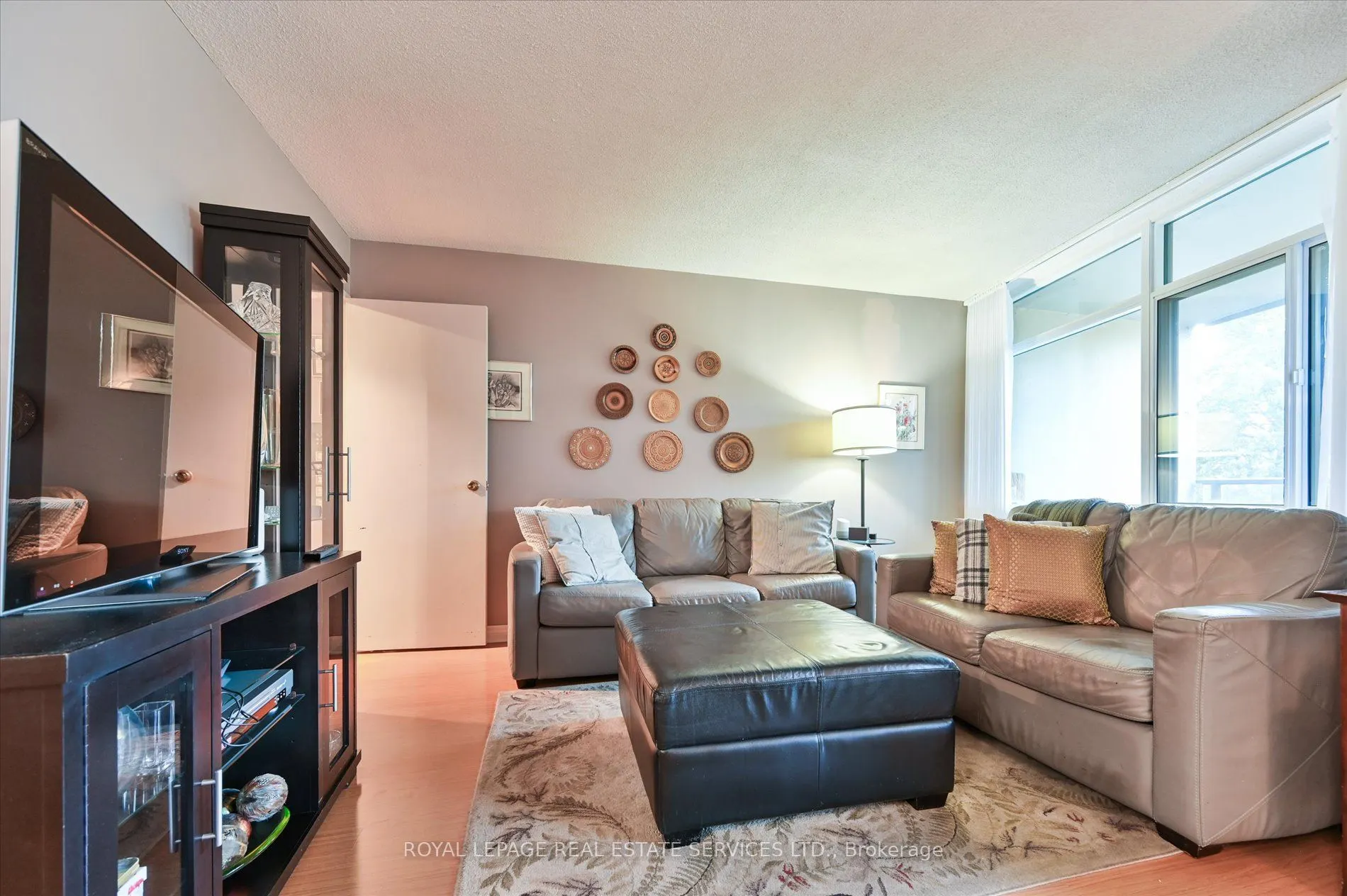 3100 Kirwin Avenue #301