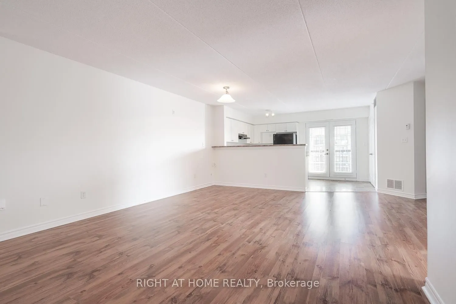 1471 Maple Avenue #302