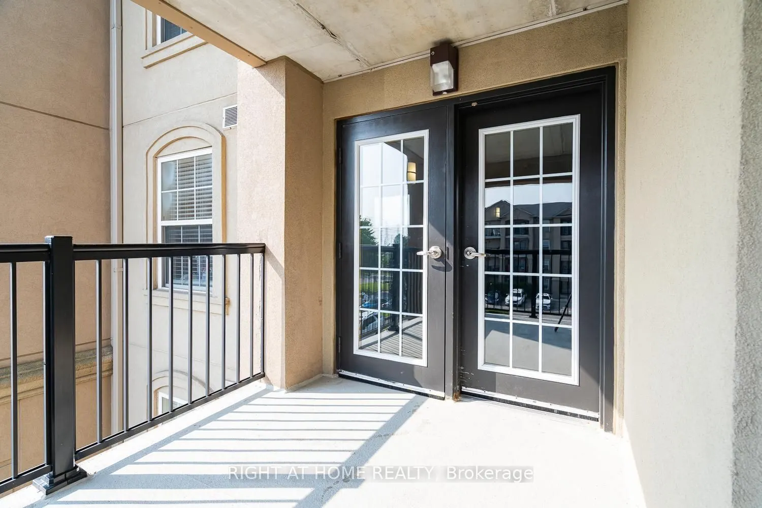 1471 Maple Avenue #302
