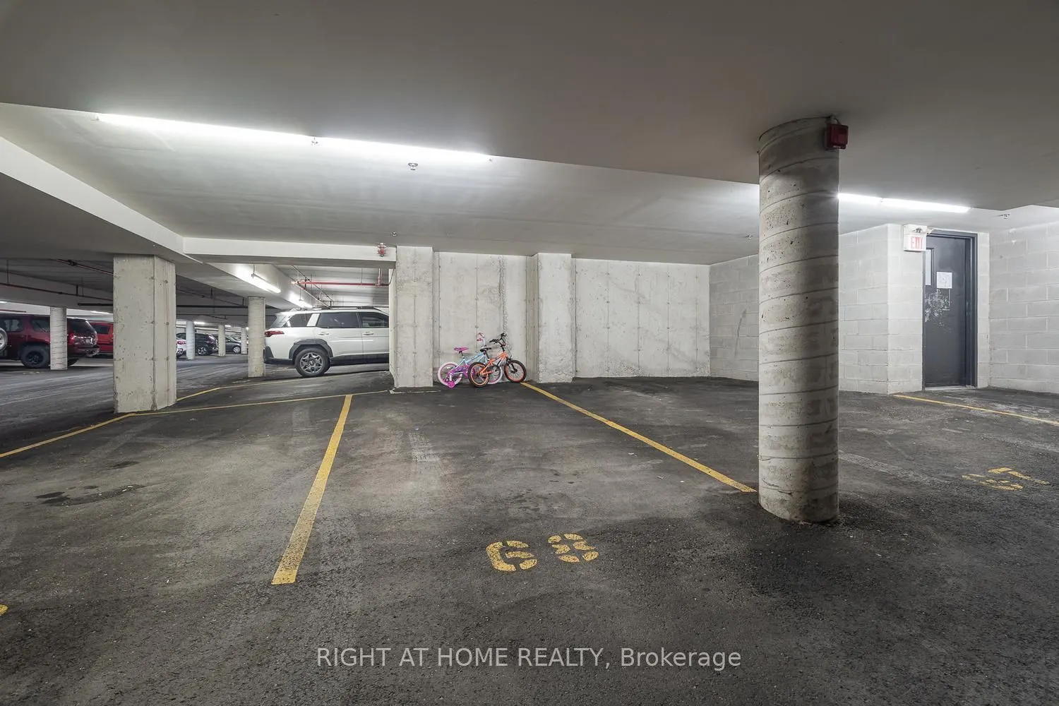 1471 Maple Avenue #302