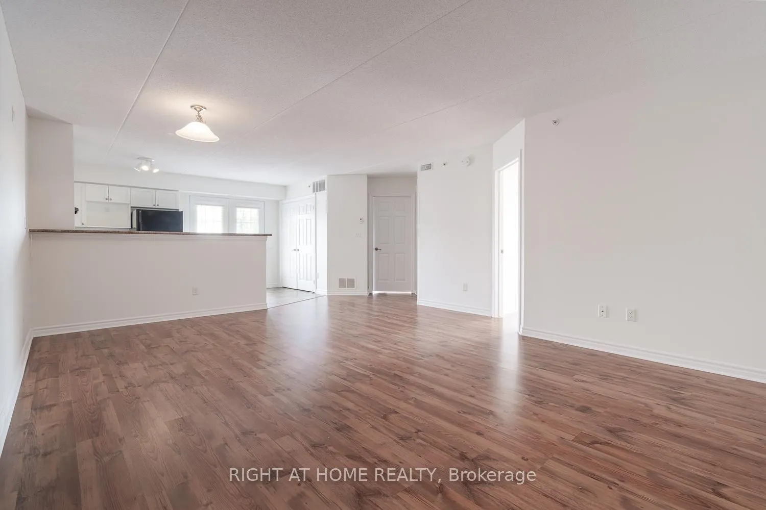 1471 Maple Avenue #302
