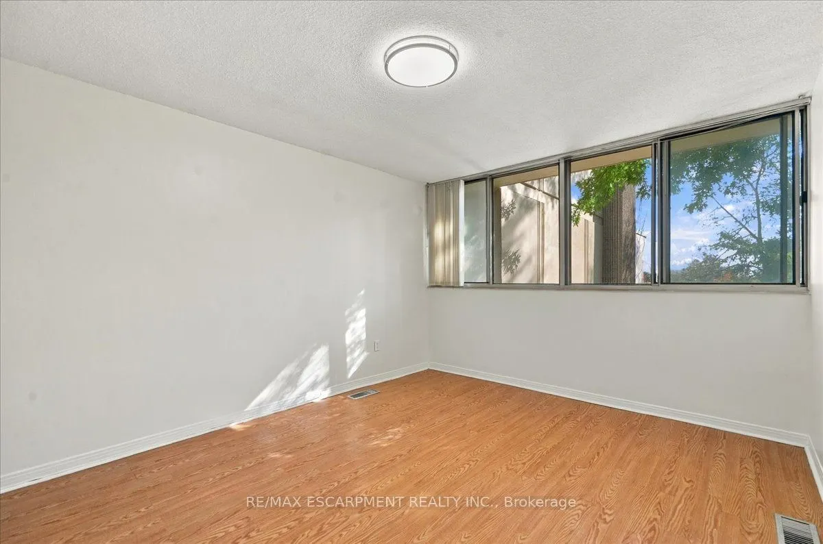 1300 Marlborough Court #322