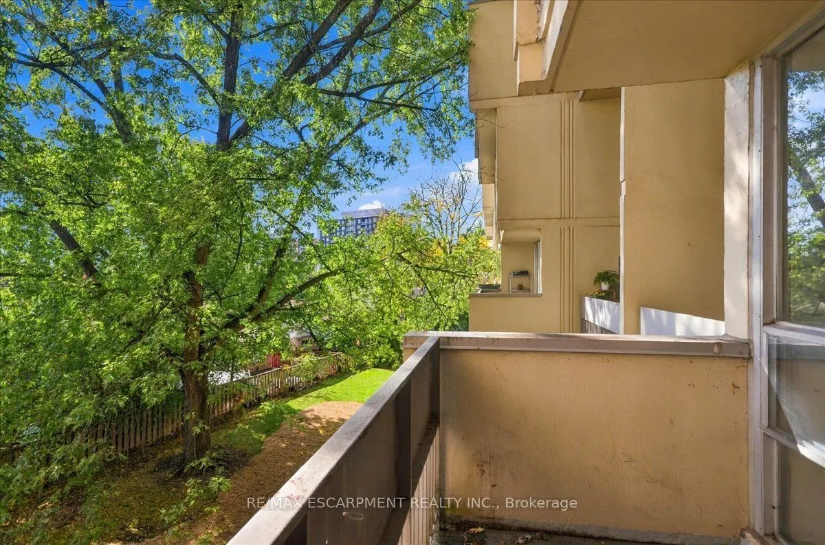1300 Marlborough Court #322